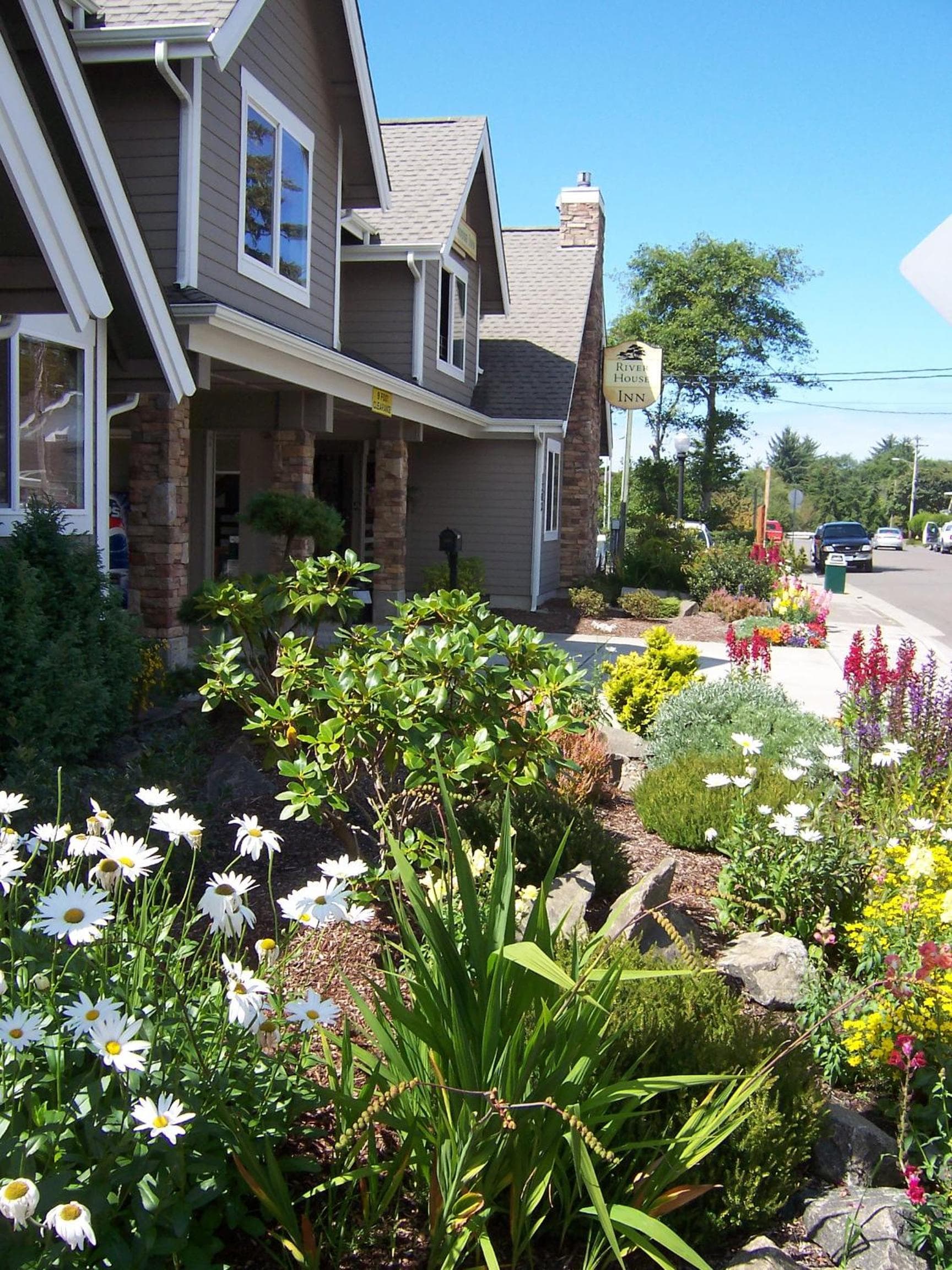 River House Inn, a Baymont by Wyndham