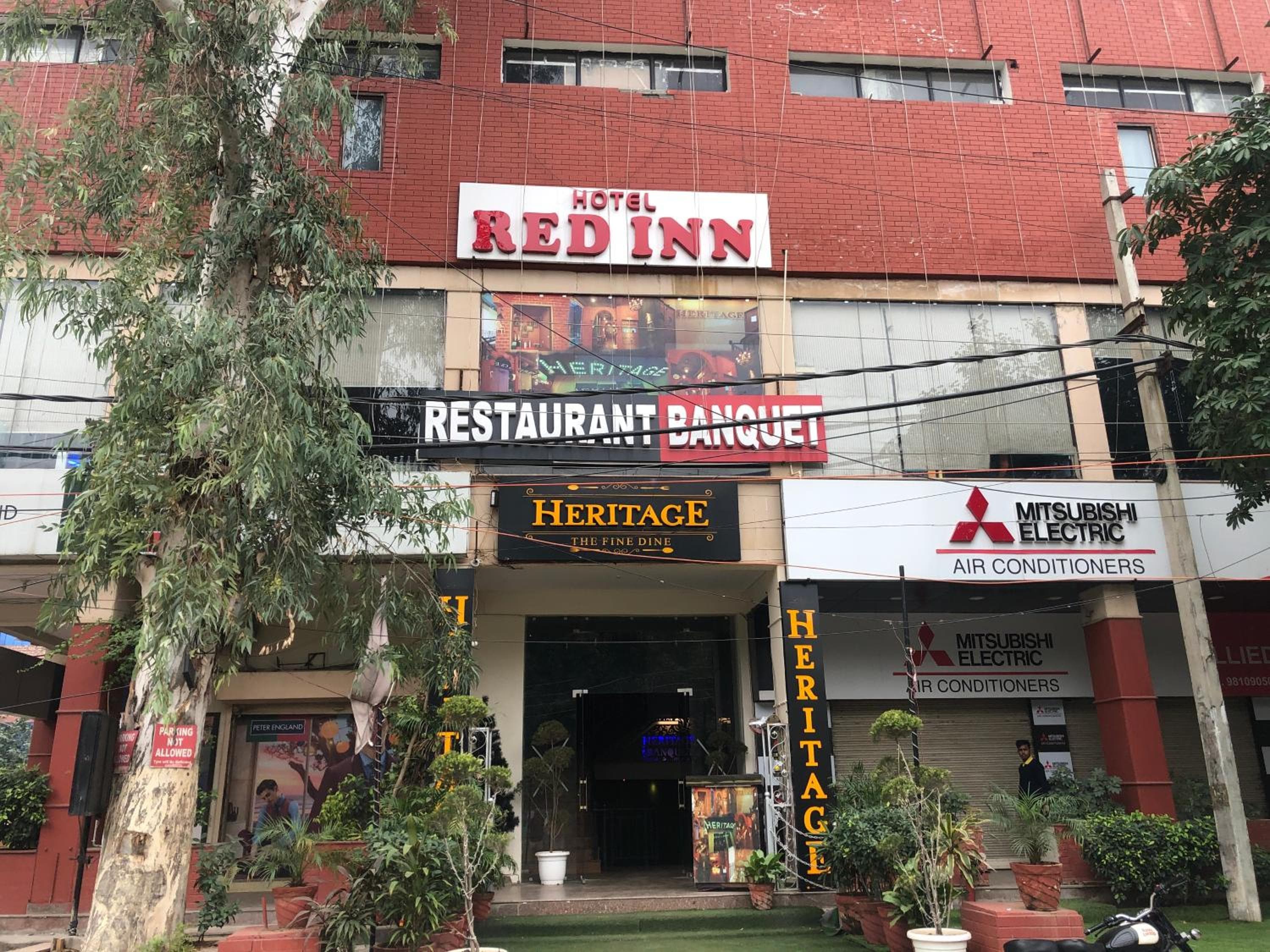 Red inn