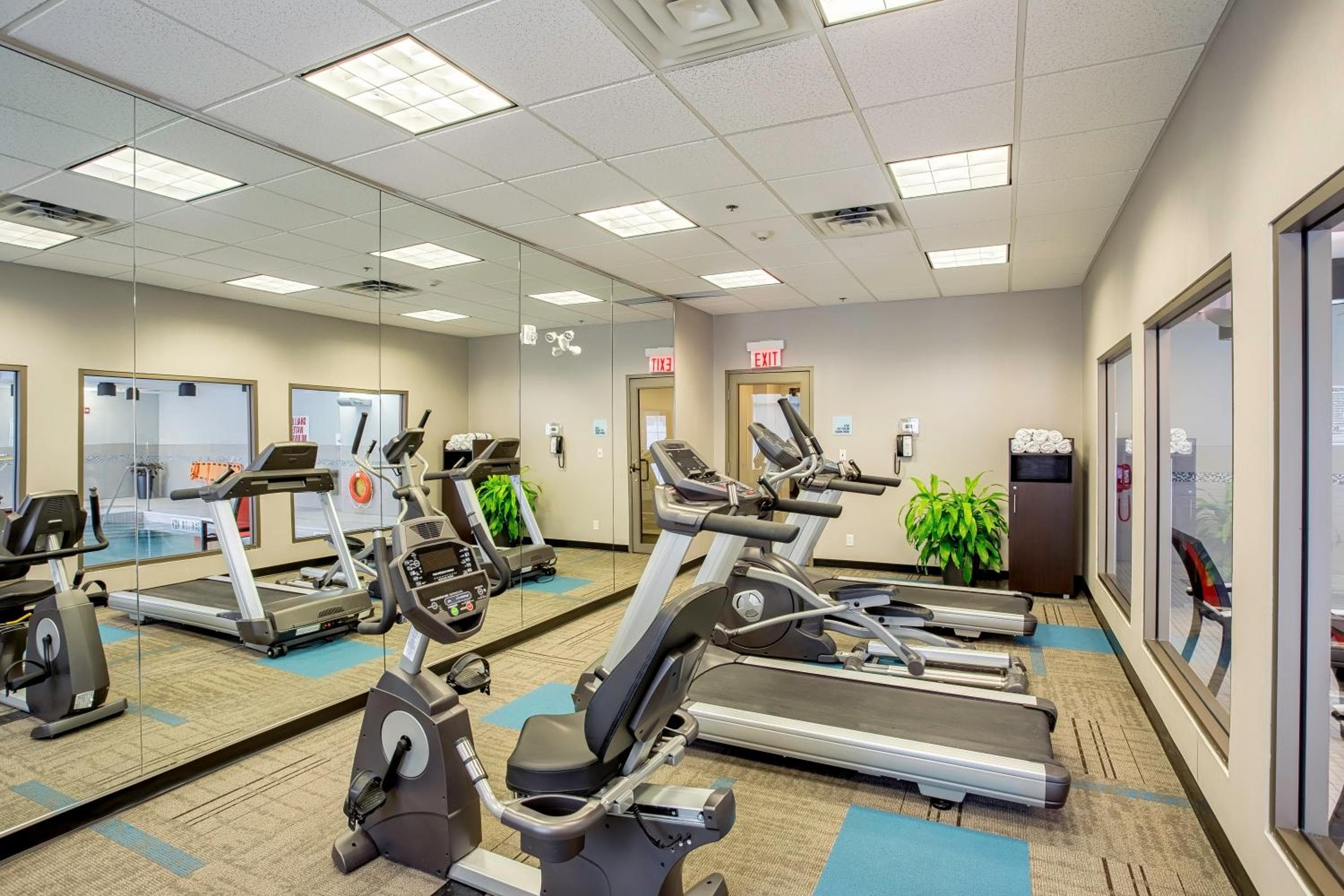 Holiday Inn Express & Suites Ottawa East-Orleans by IHG