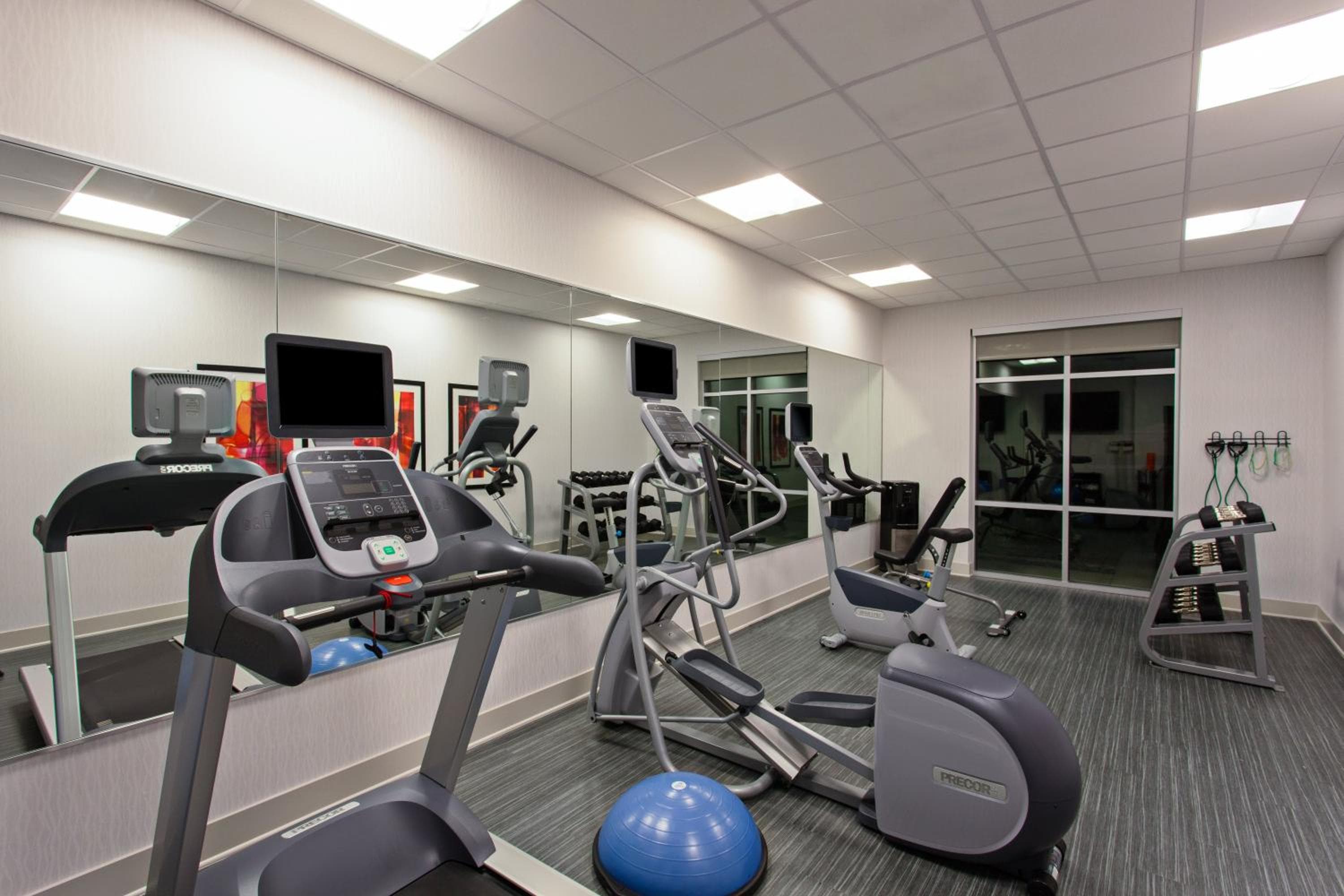 Holiday Inn Express & Suites Anaheim Resort Area by IHG