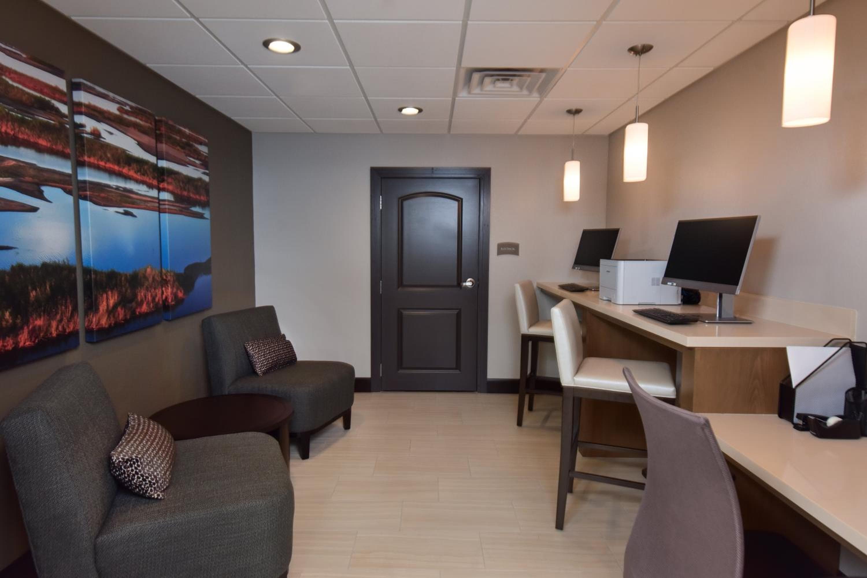 Staybridge Suites - Wisconsin Dells - Lake Delton by IHG
