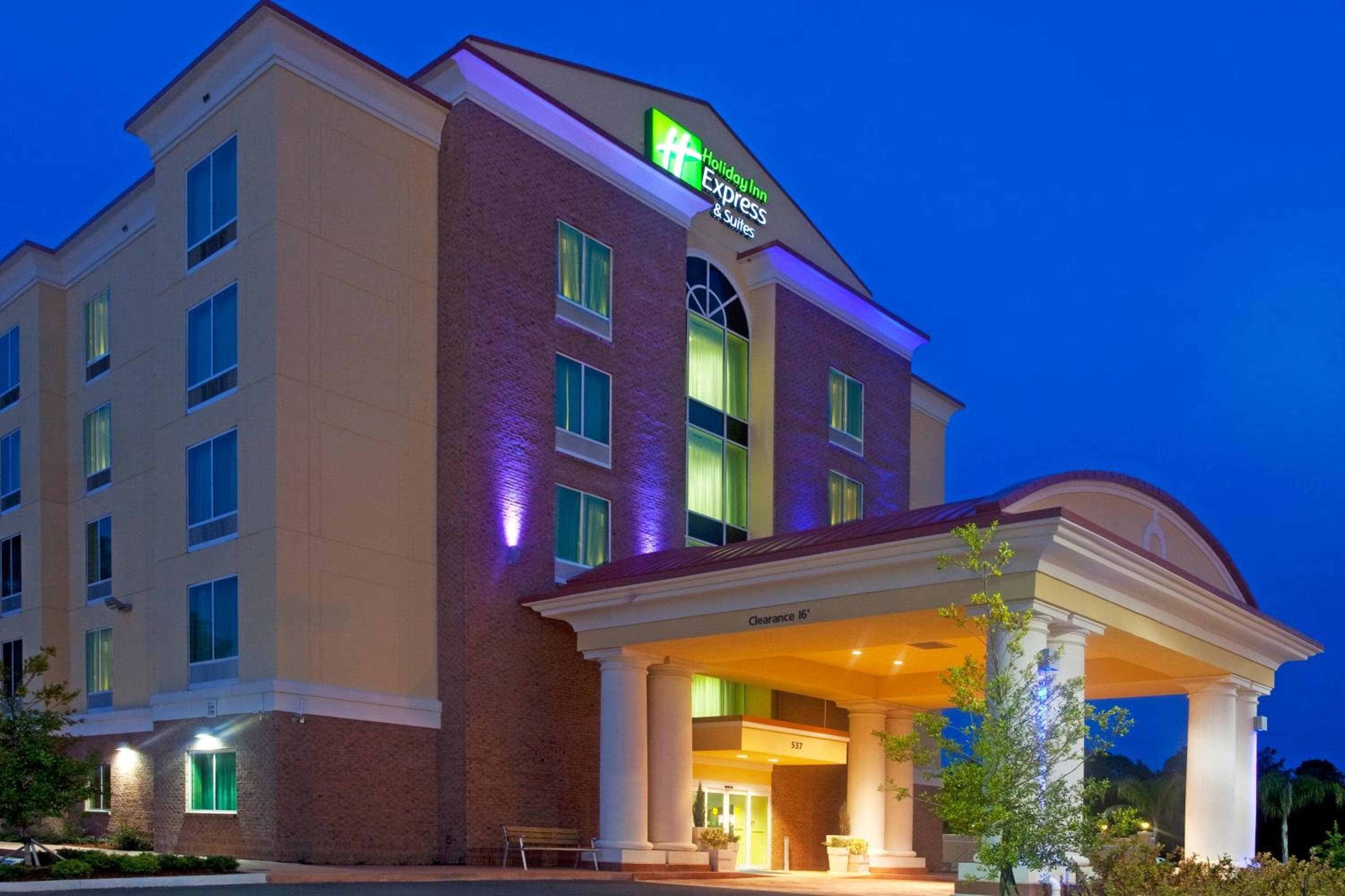 Holiday Inn Express Hotel & Suites Chaffee - Jacksonville West by IHG