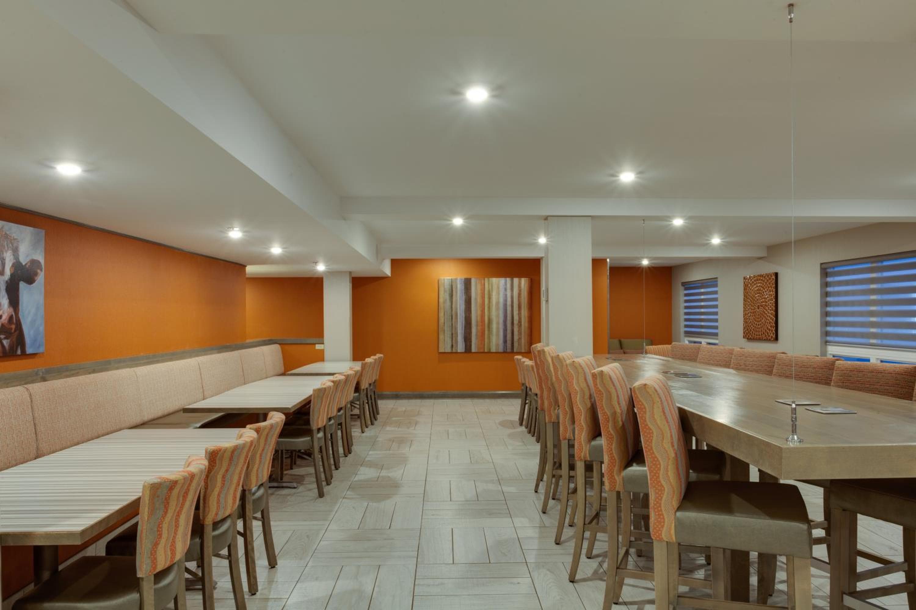 Holiday Inn Express Hotel & Suites Uptown Fredericton by IHG