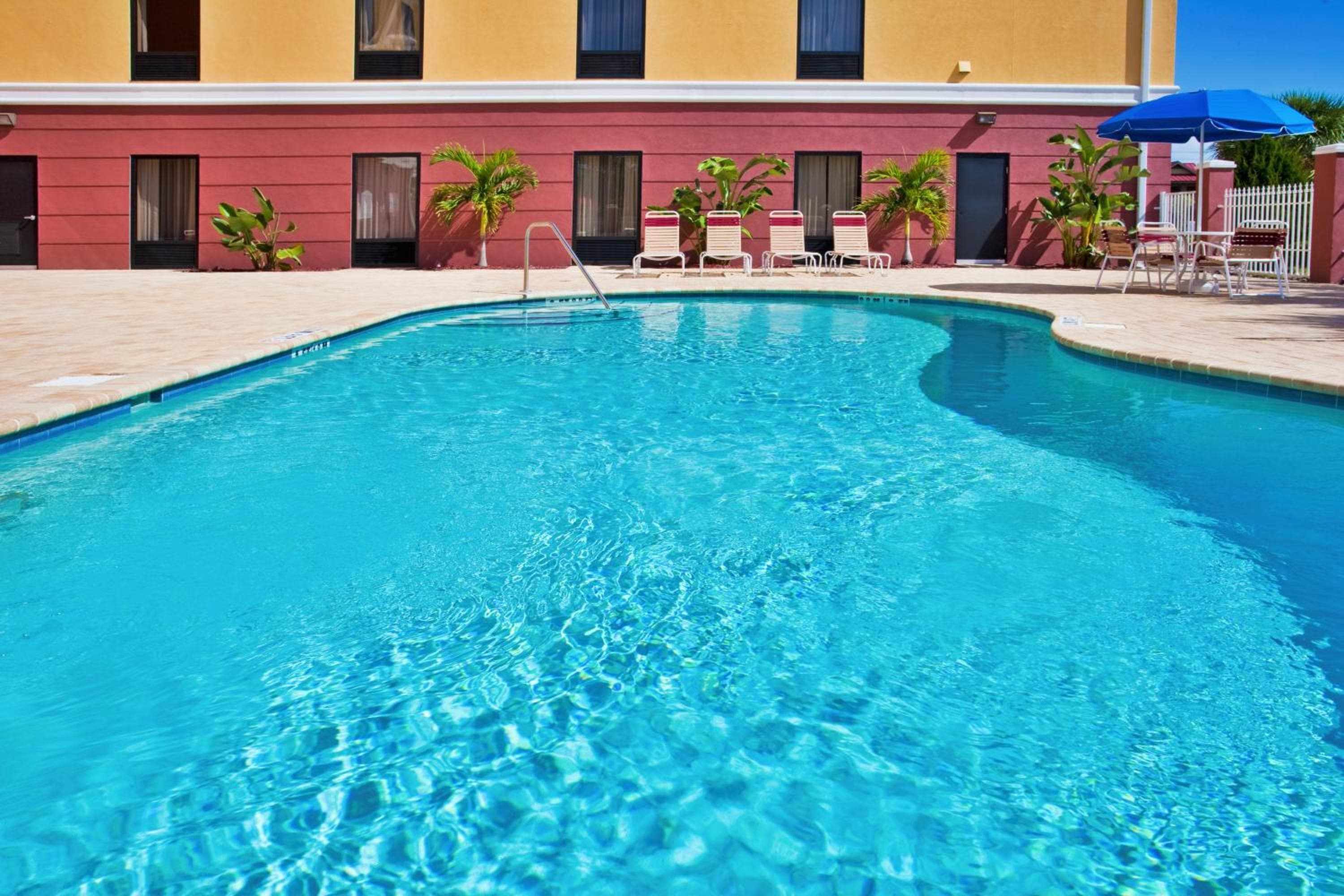 Holiday Inn Express Hotel & Suites Port Richey by IHG