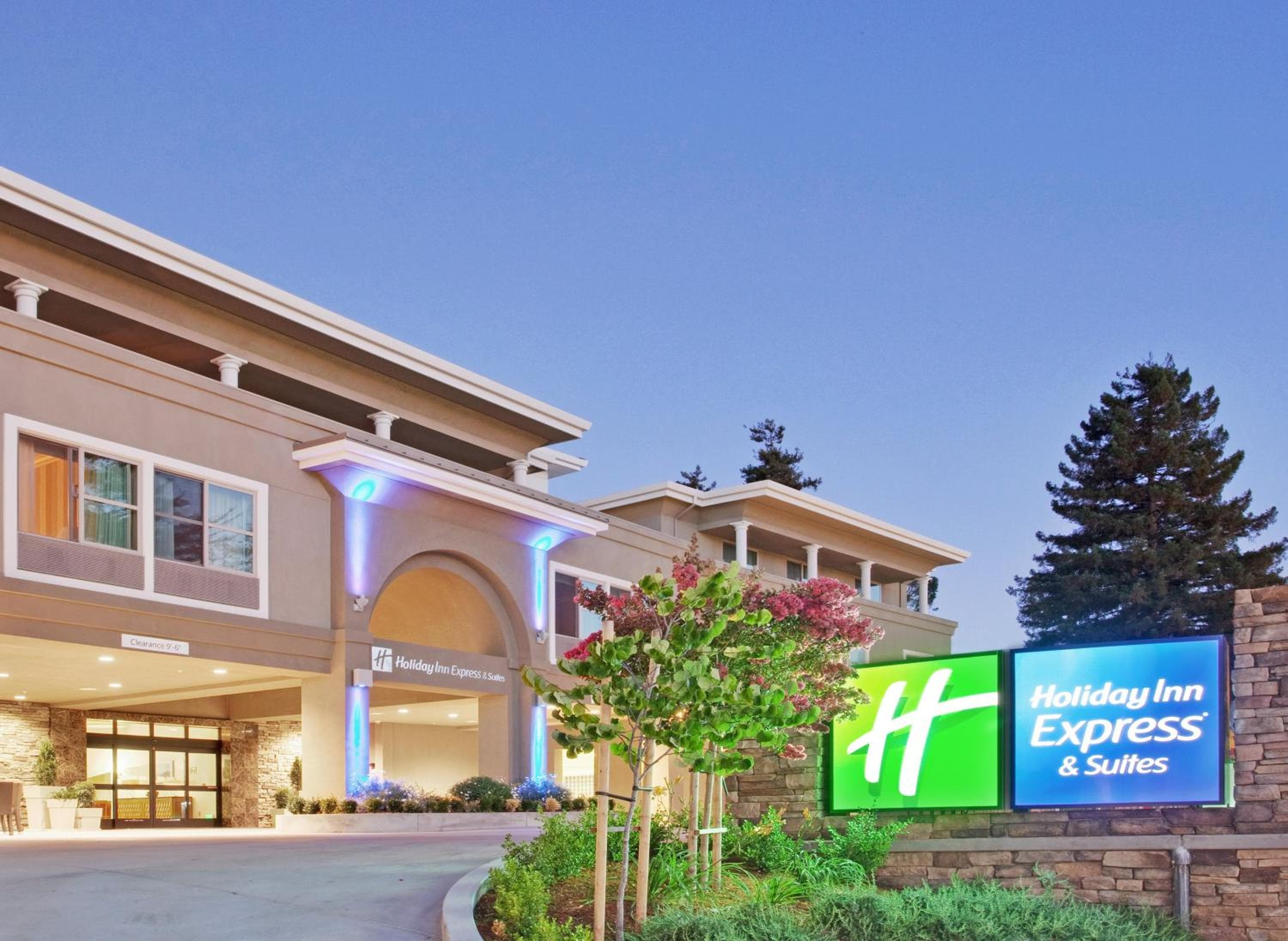 Holiday Inn Express Hotel & Suites Santa Cruz by IHG