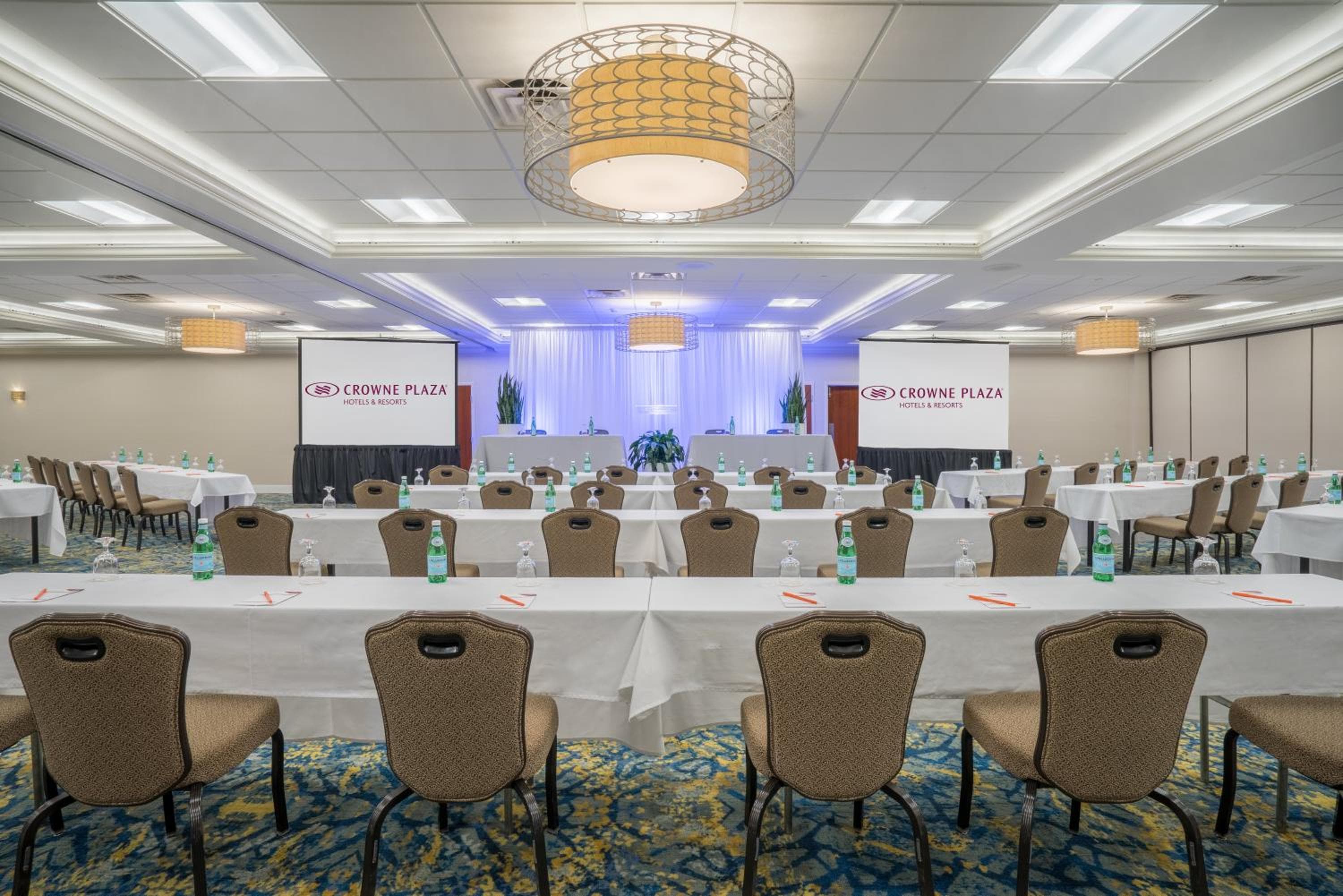 Crowne Plaza Hotel and Suites Pittsburgh South by IHG