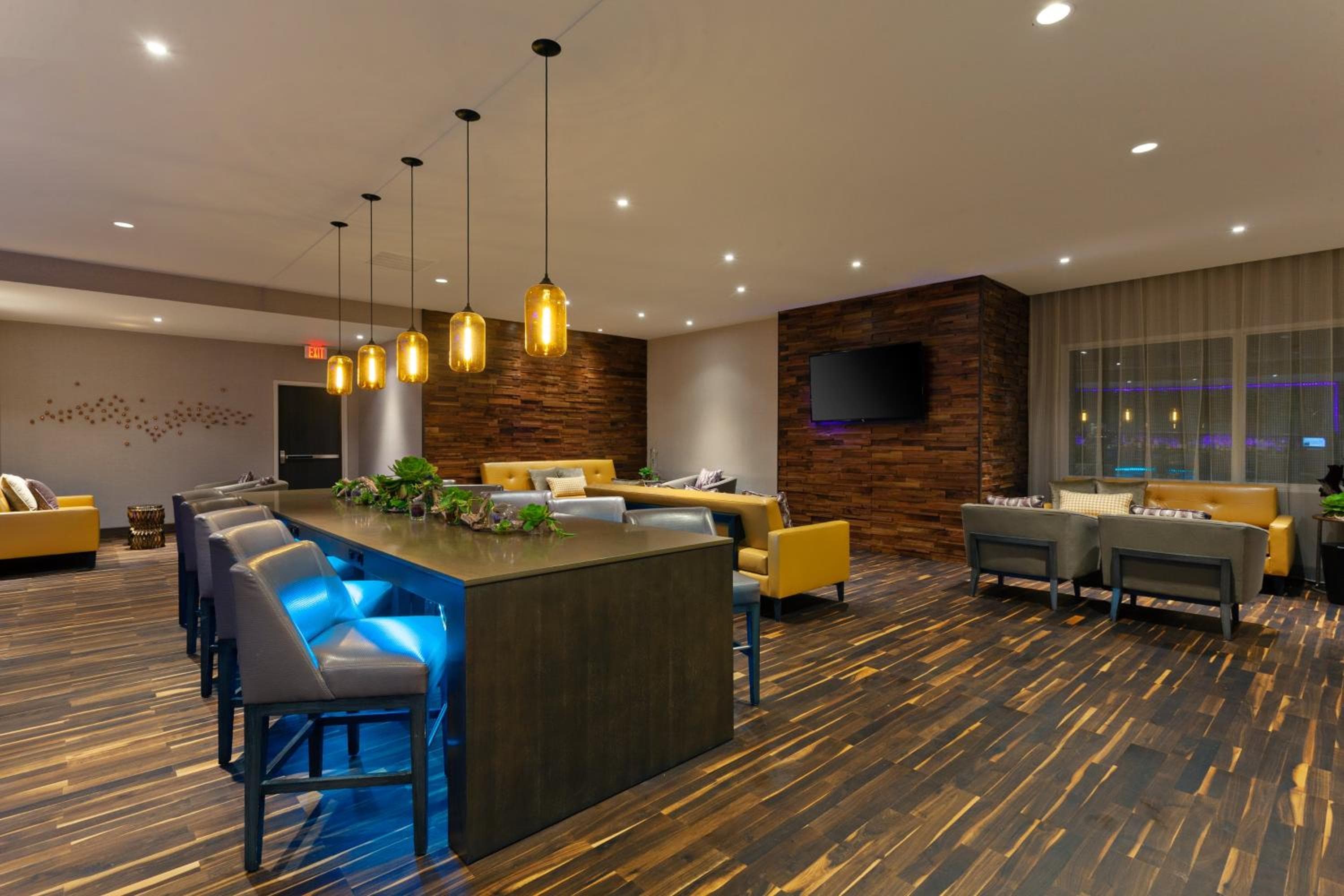 Crowne Plaza Silicon Valley North - Union City by IHG