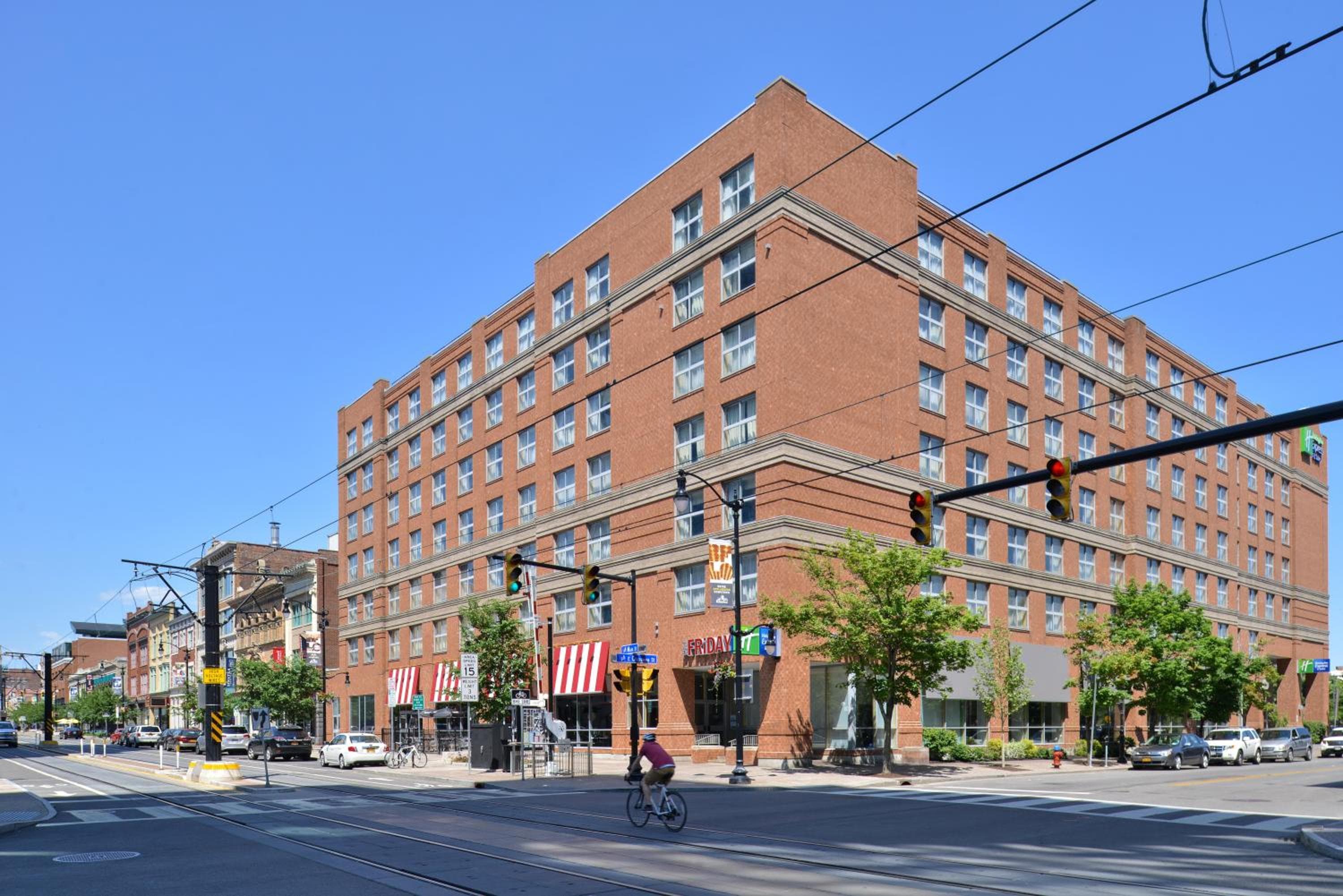 Holiday Inn Express & Suites Buffalo Downtown, NY