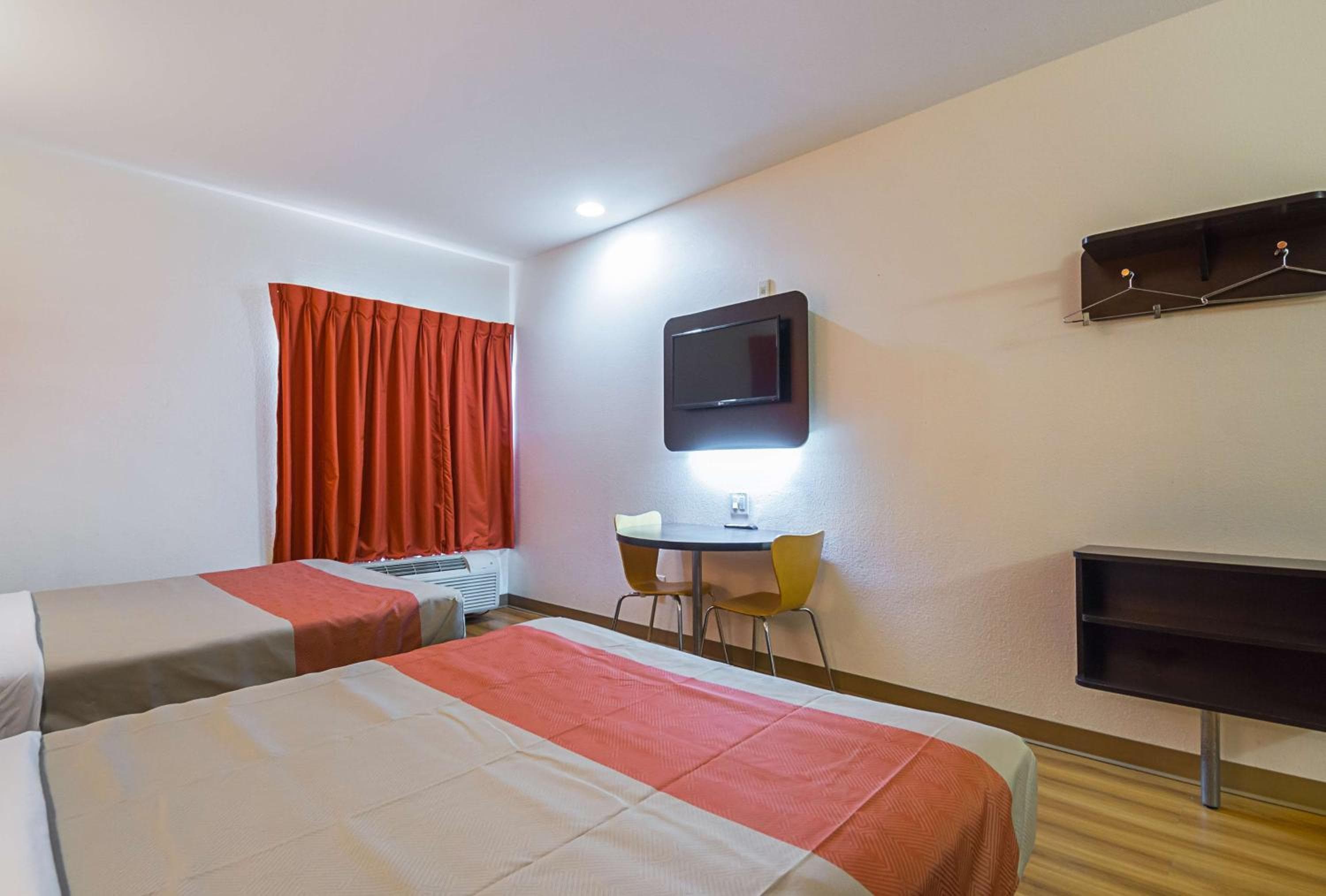 Motel 6 Dallas – Irving DFW Airport South