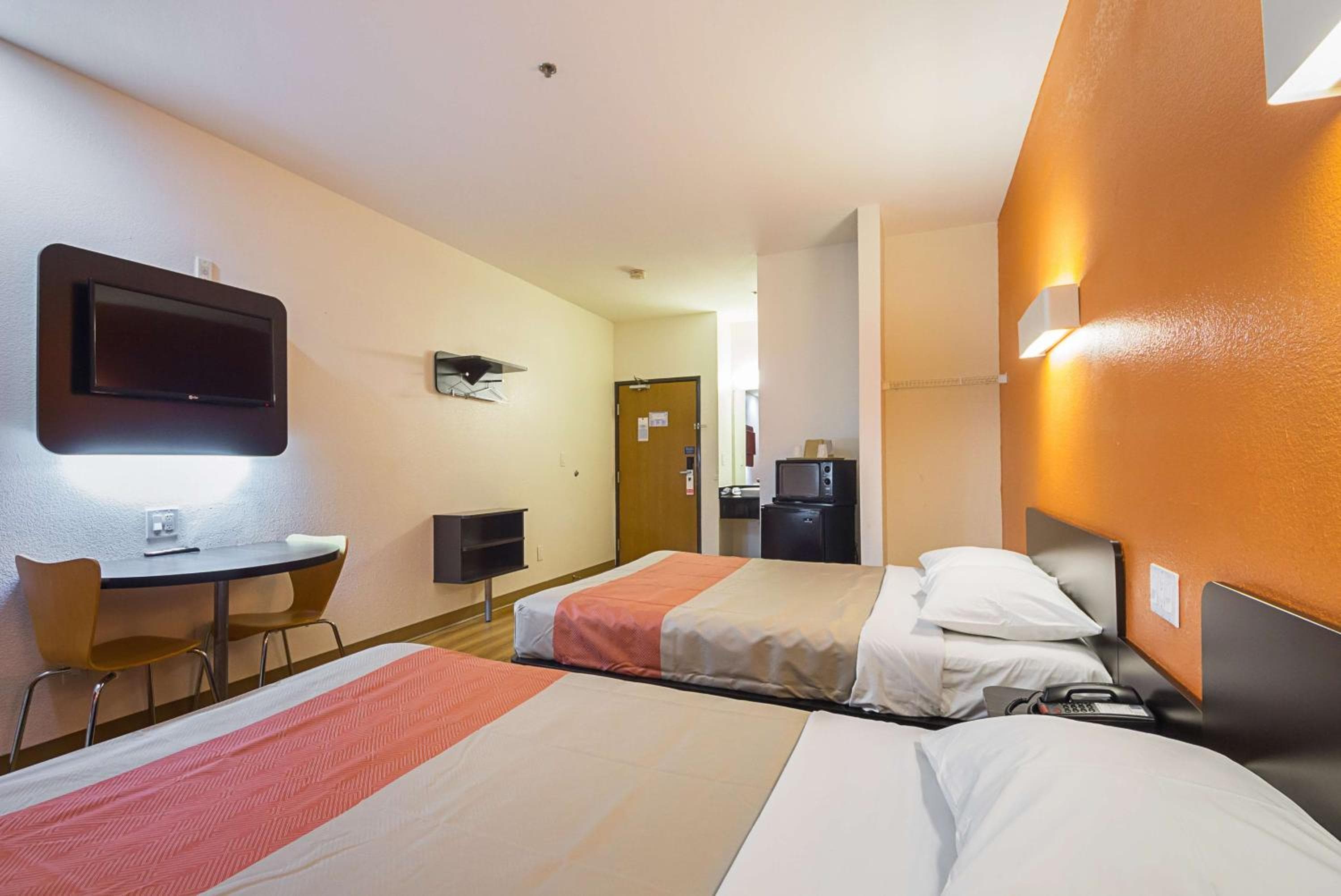 Motel 6 Dallas – Irving DFW Airport South