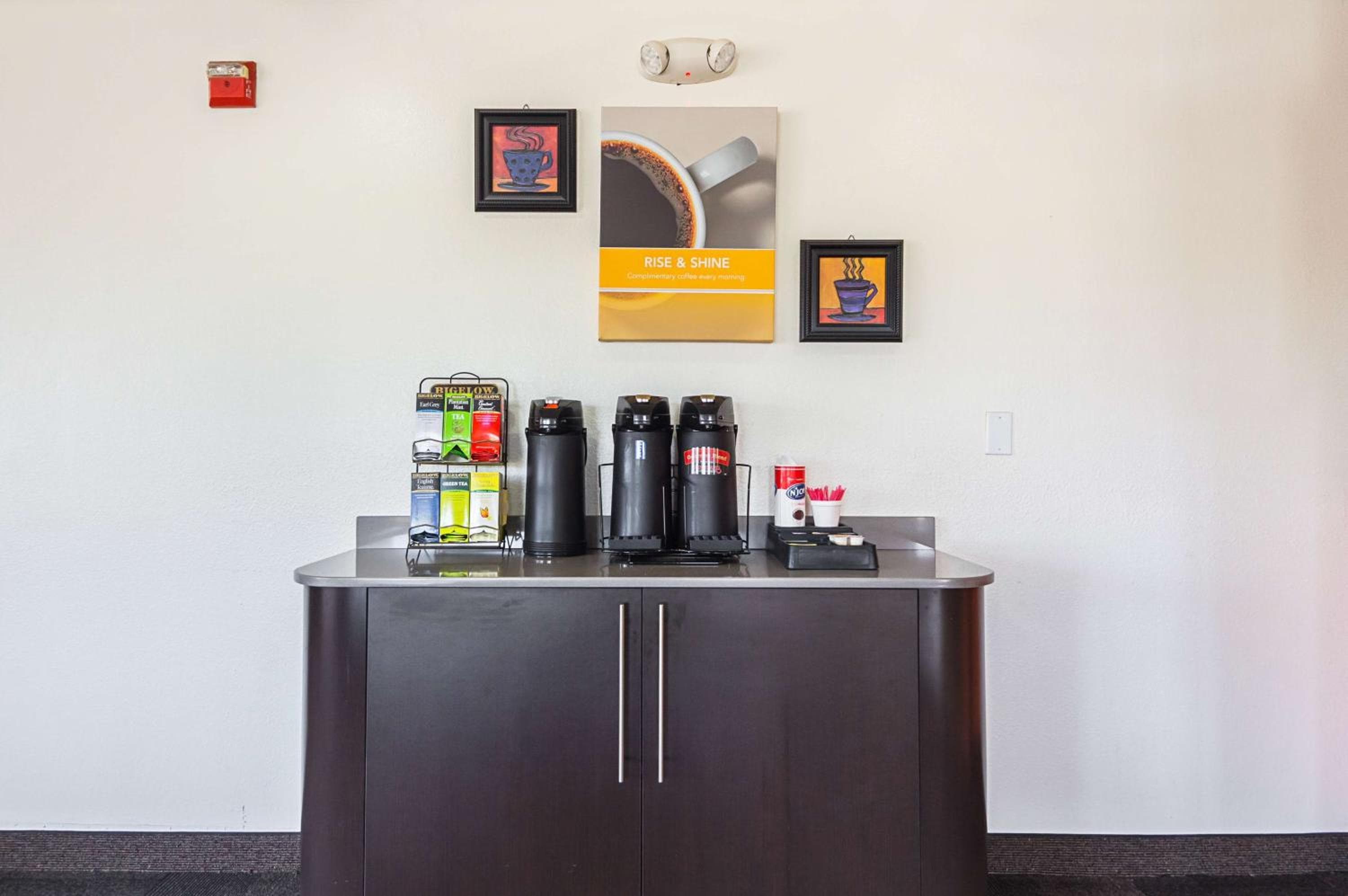 Motel 6 Dallas – Irving DFW Airport South