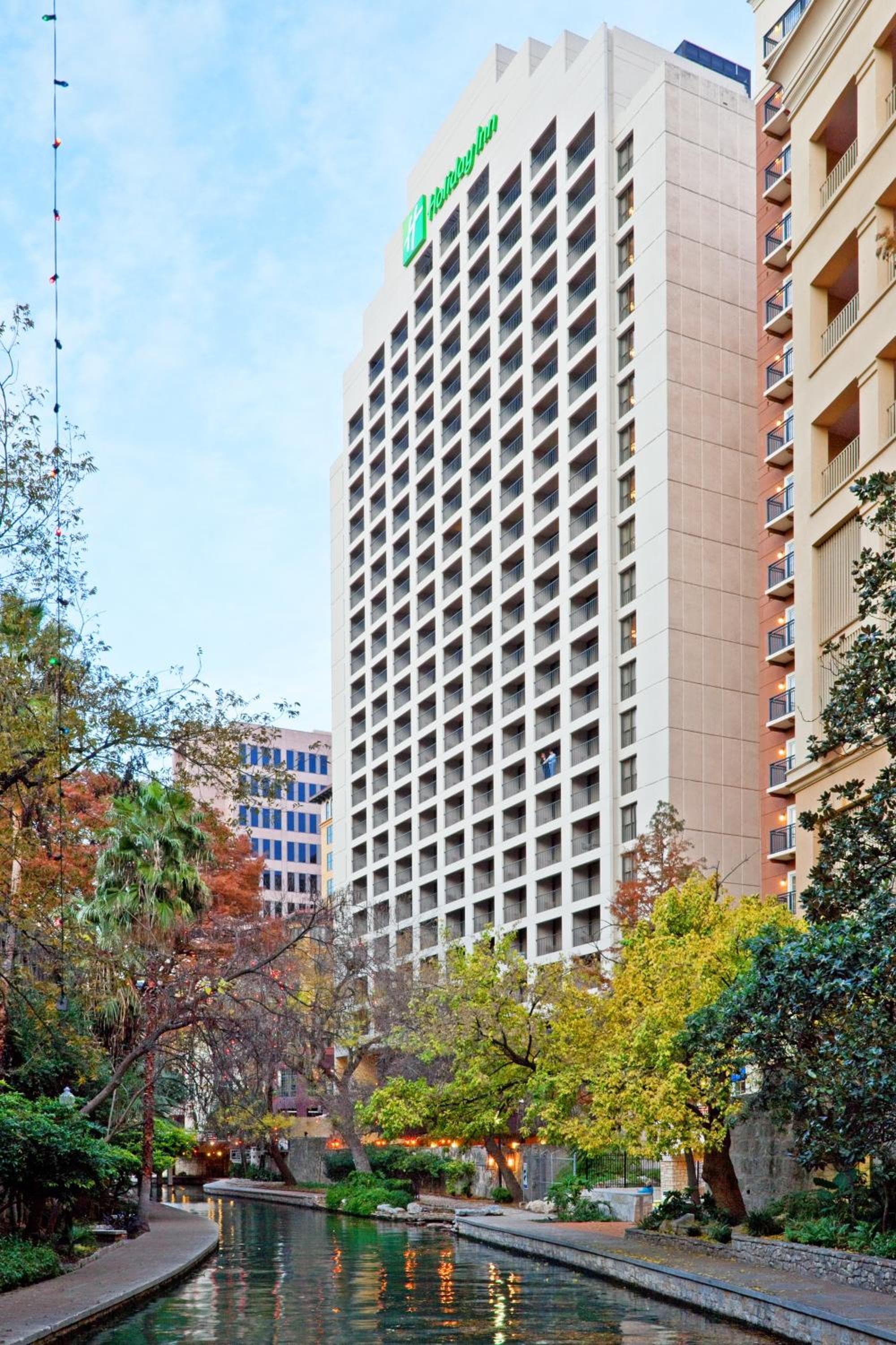 Holiday Inn San Antonio-Riverwalk by IHG