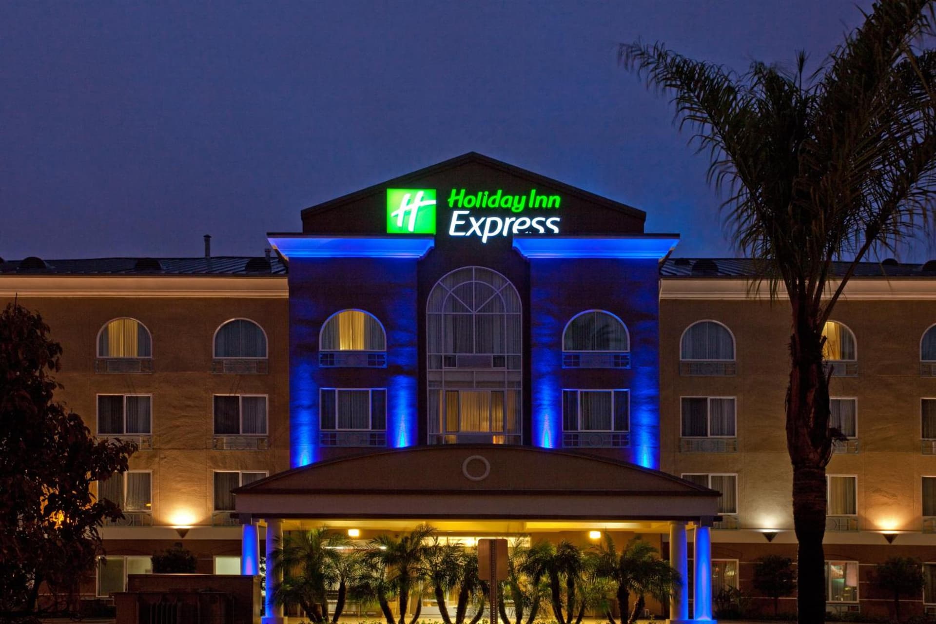 Holiday Inn Express San Diego - Sorrento Valley by IHG