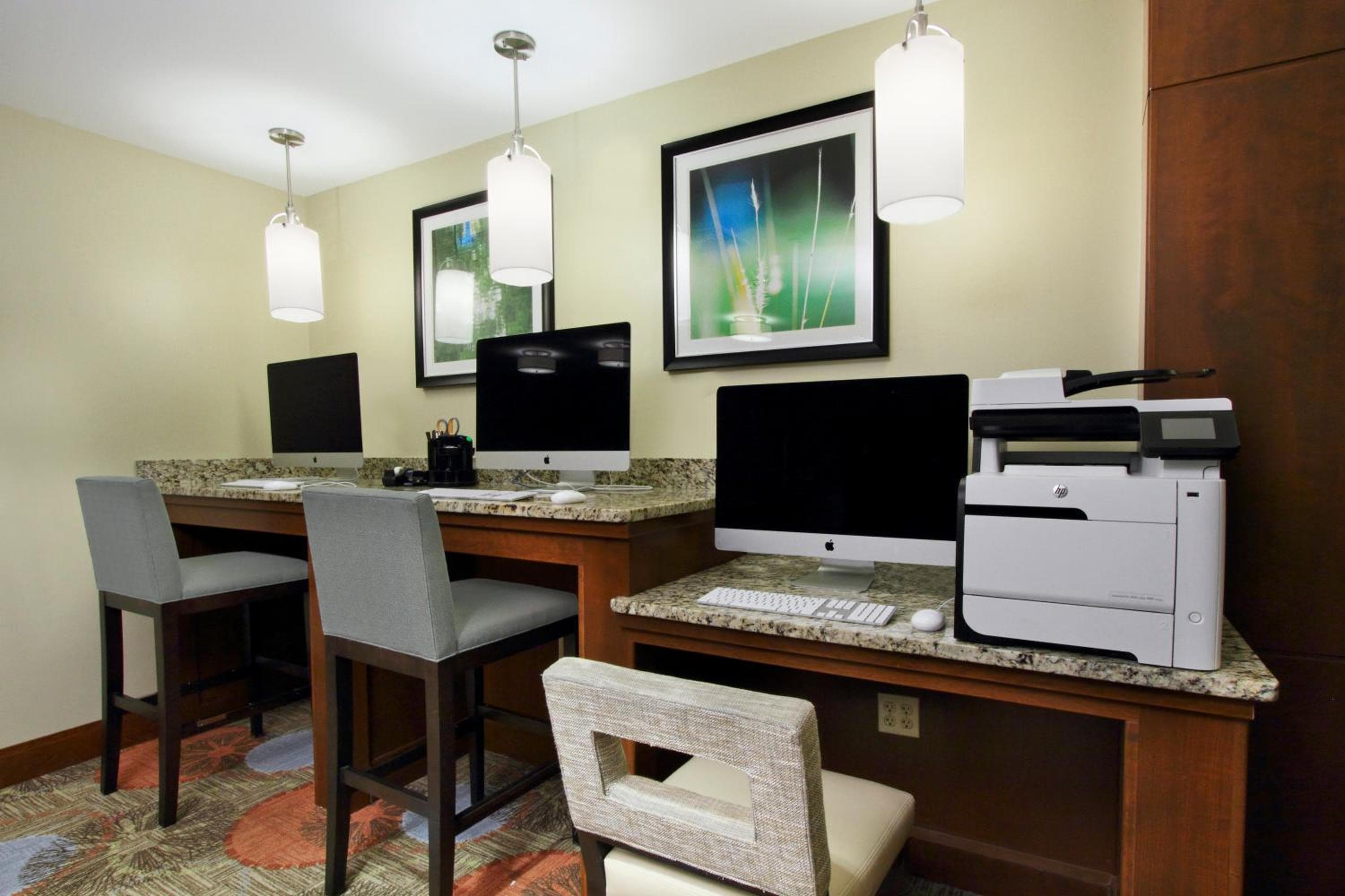 Staybridge Suites Tysons - McLean by IHG