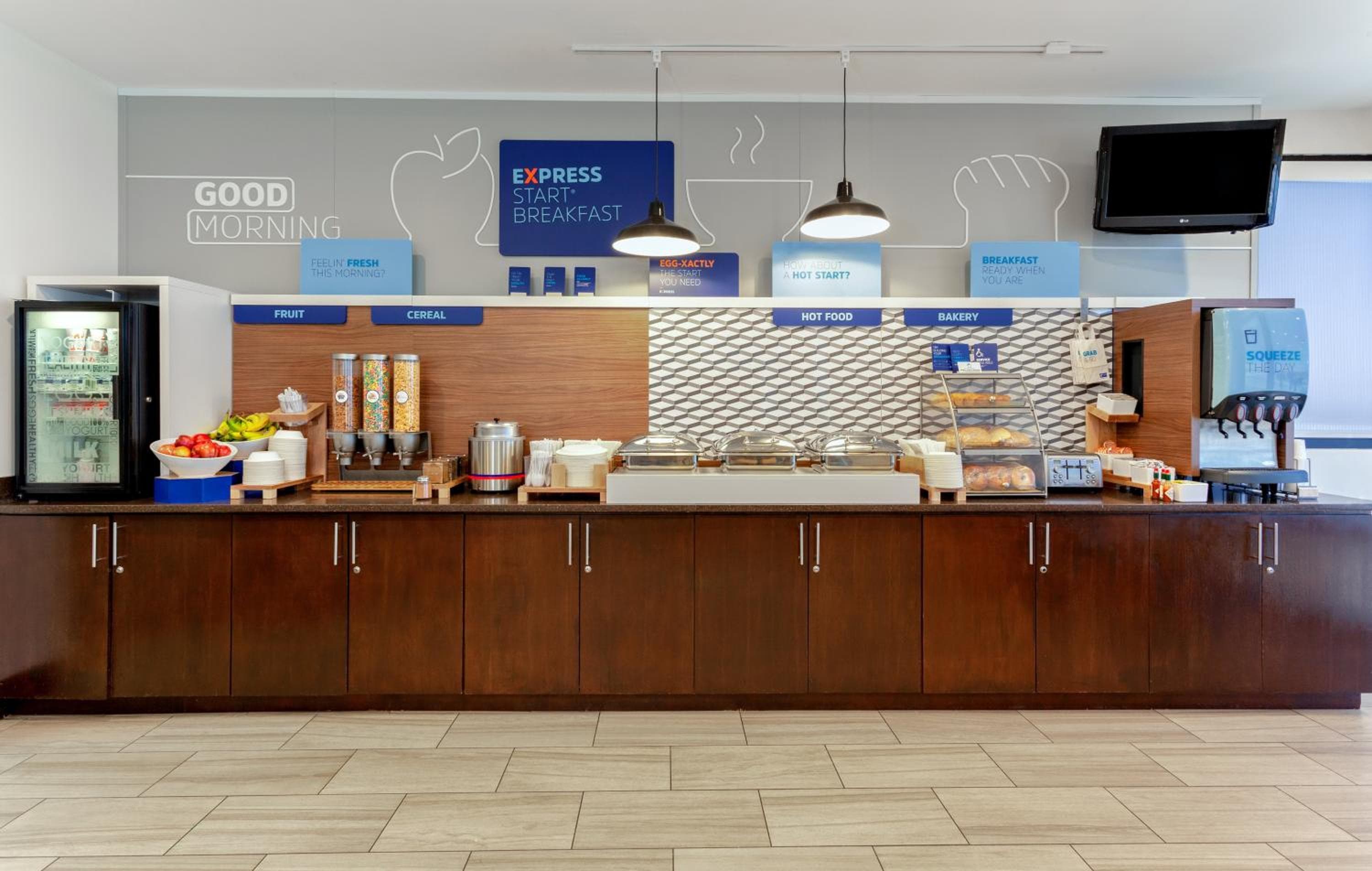 Holiday Inn Express & Suites Oceanfront Daytona Beach Shores by IHG