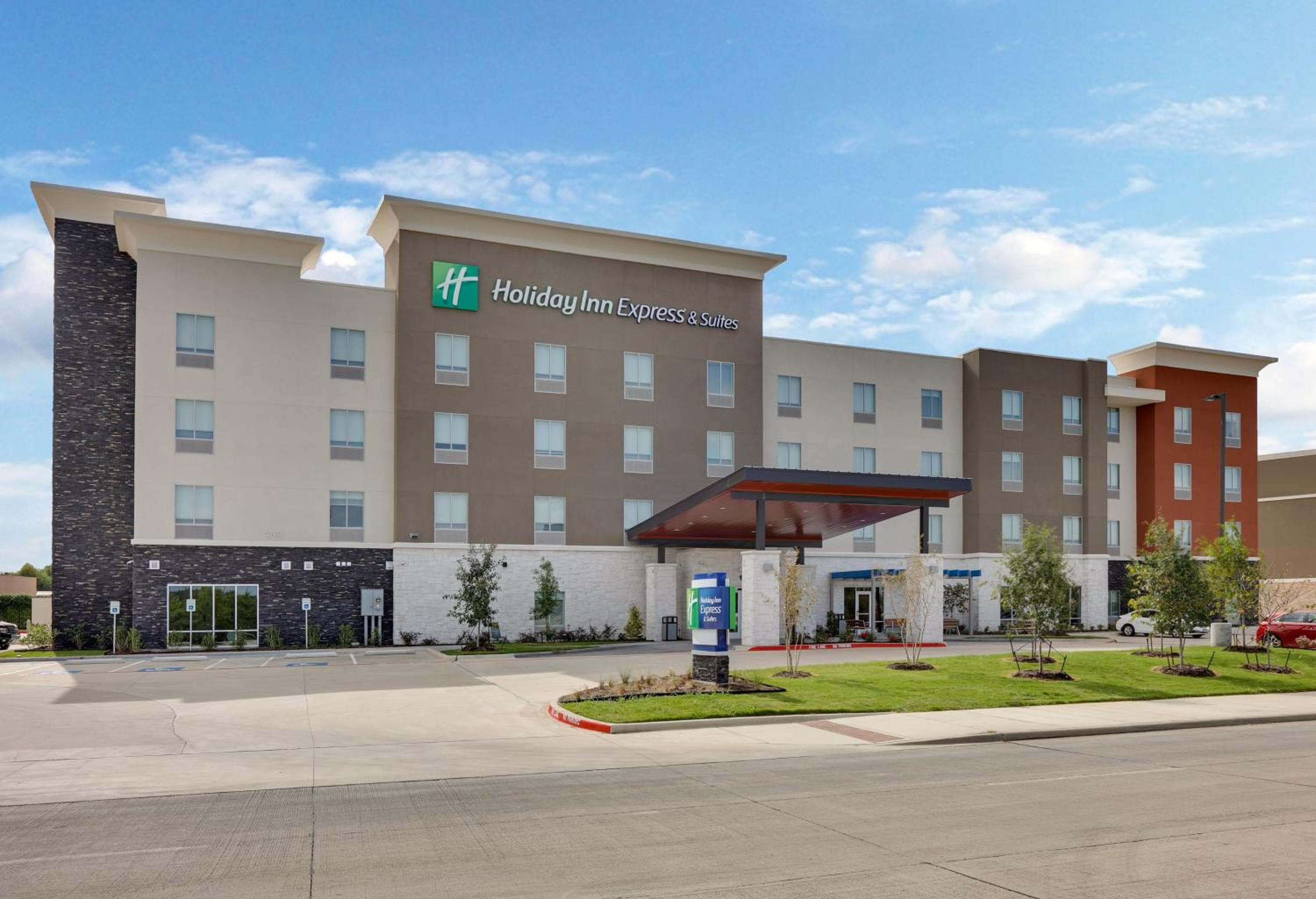Holiday Inn Express & Suites - Plano - The Colony by IHG