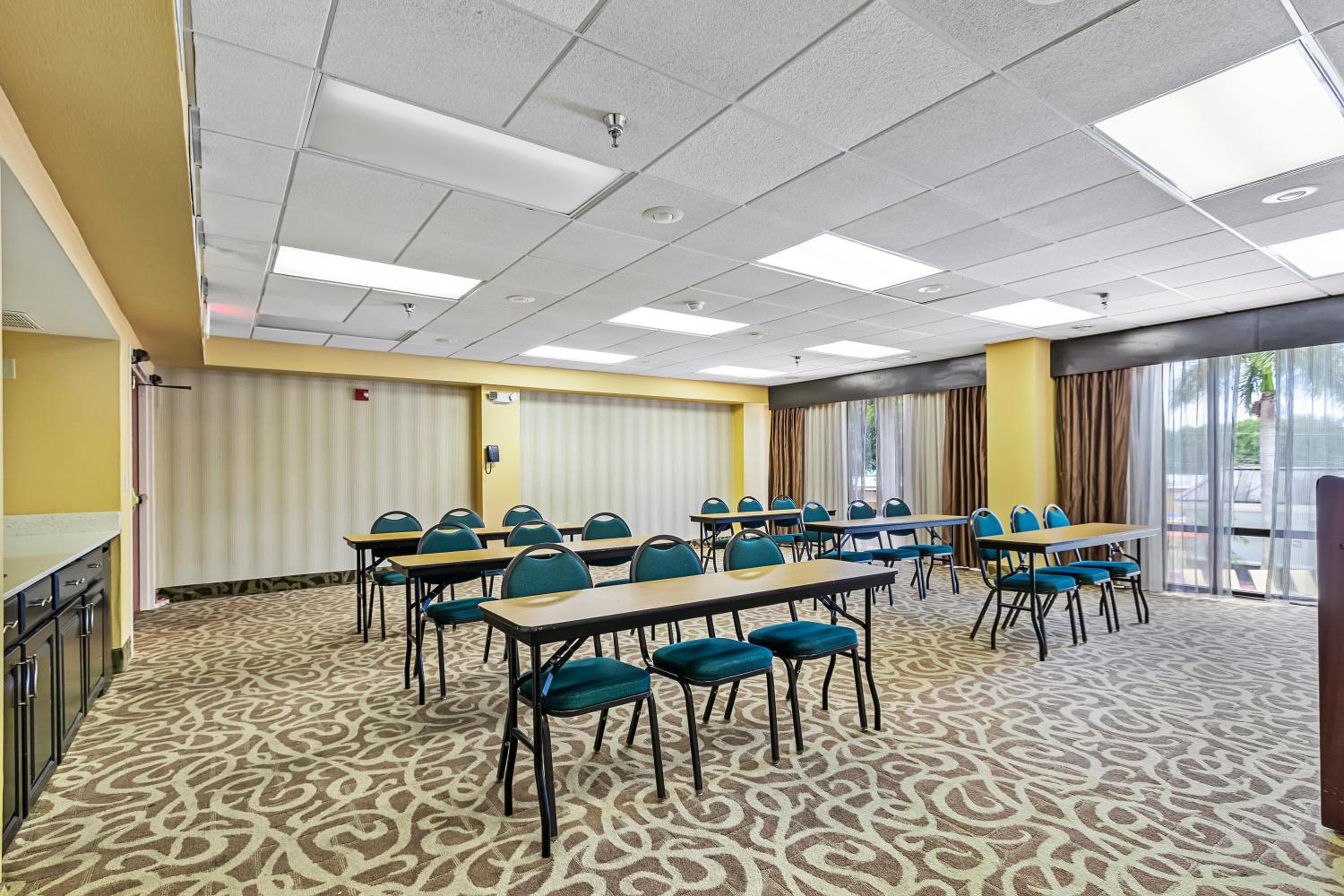 Holiday Inn - St. Petersburg West by IHG
