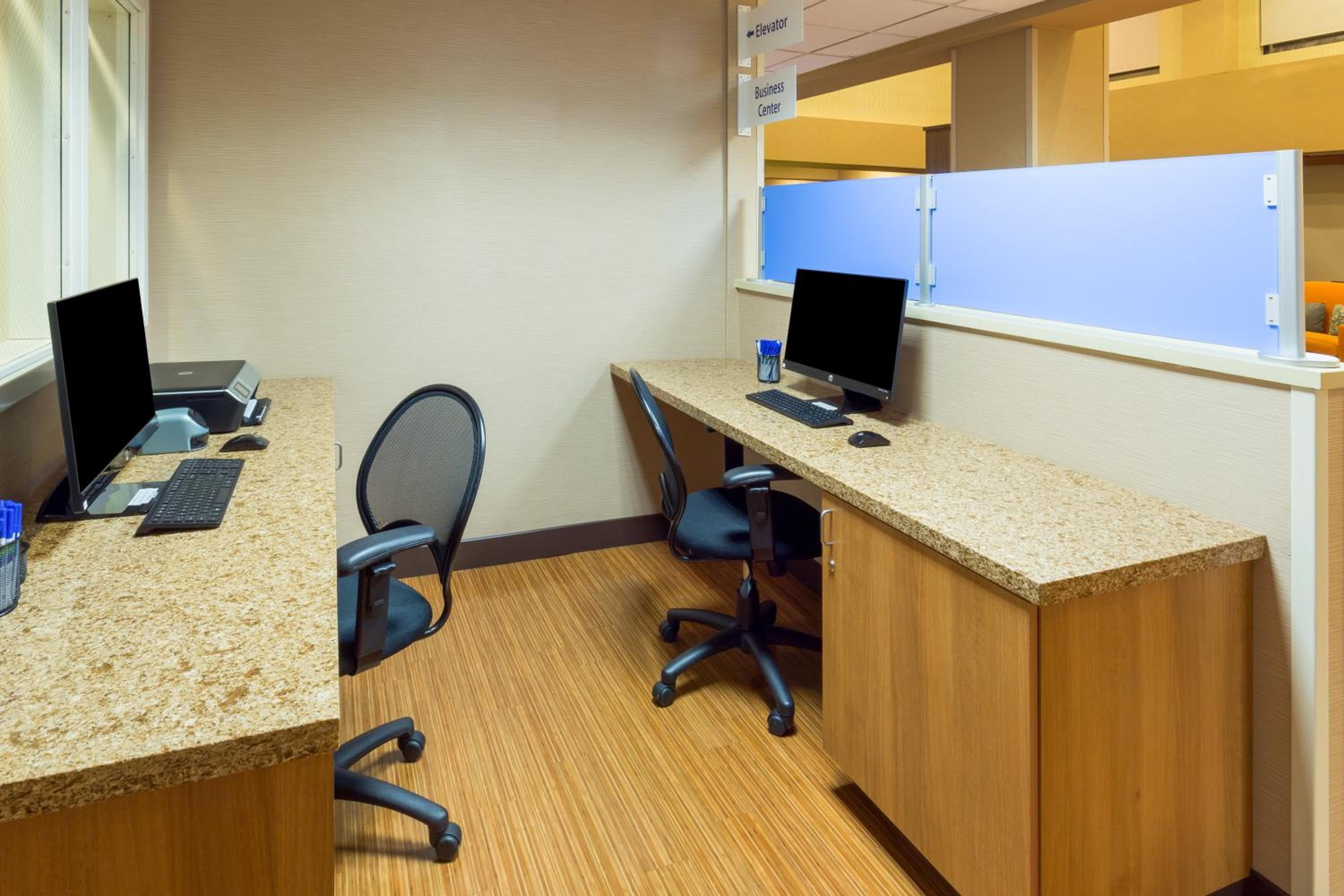 Holiday Inn Express Hotel and Suites - Henderson by IHG