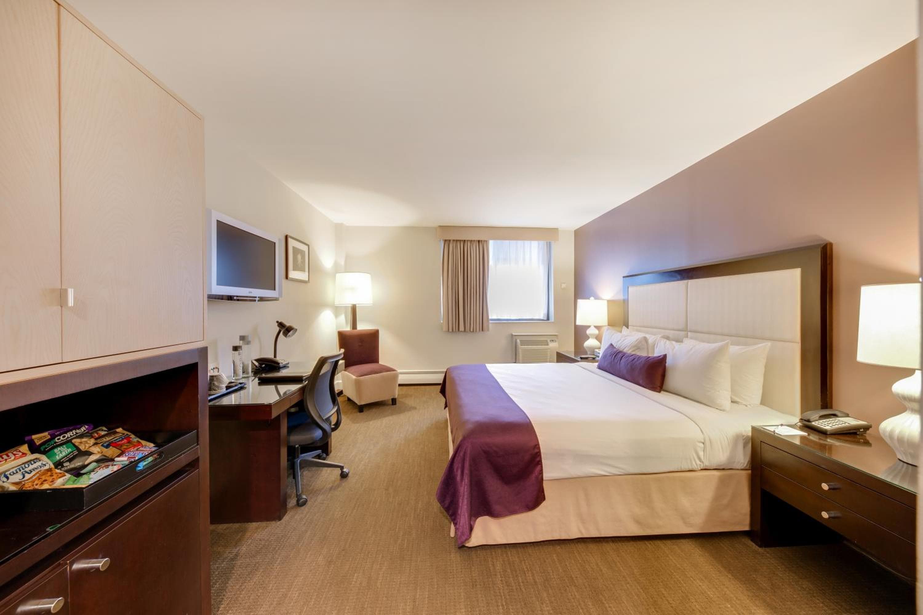 The Andrew Hotel