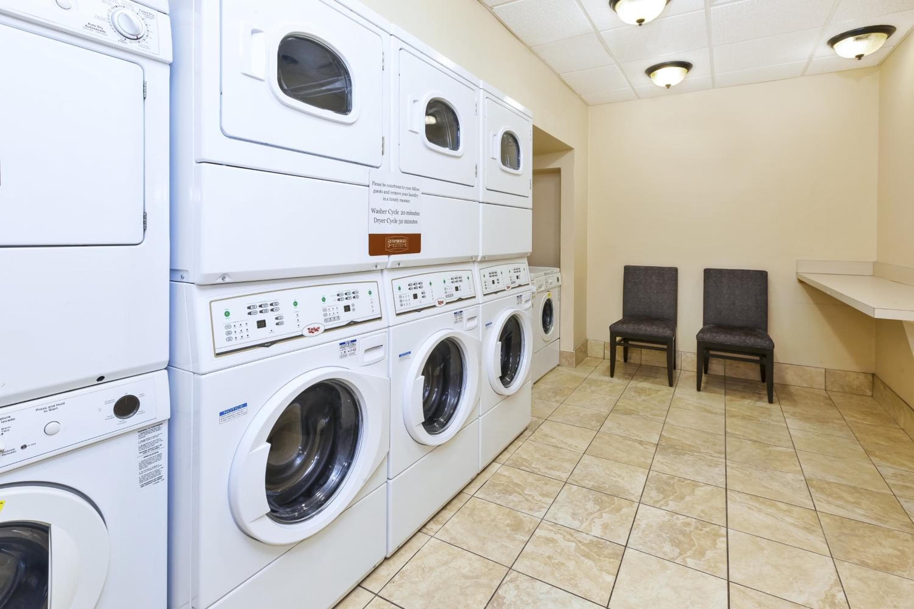 Staybridge Suites Lansing-Okemos by IHG