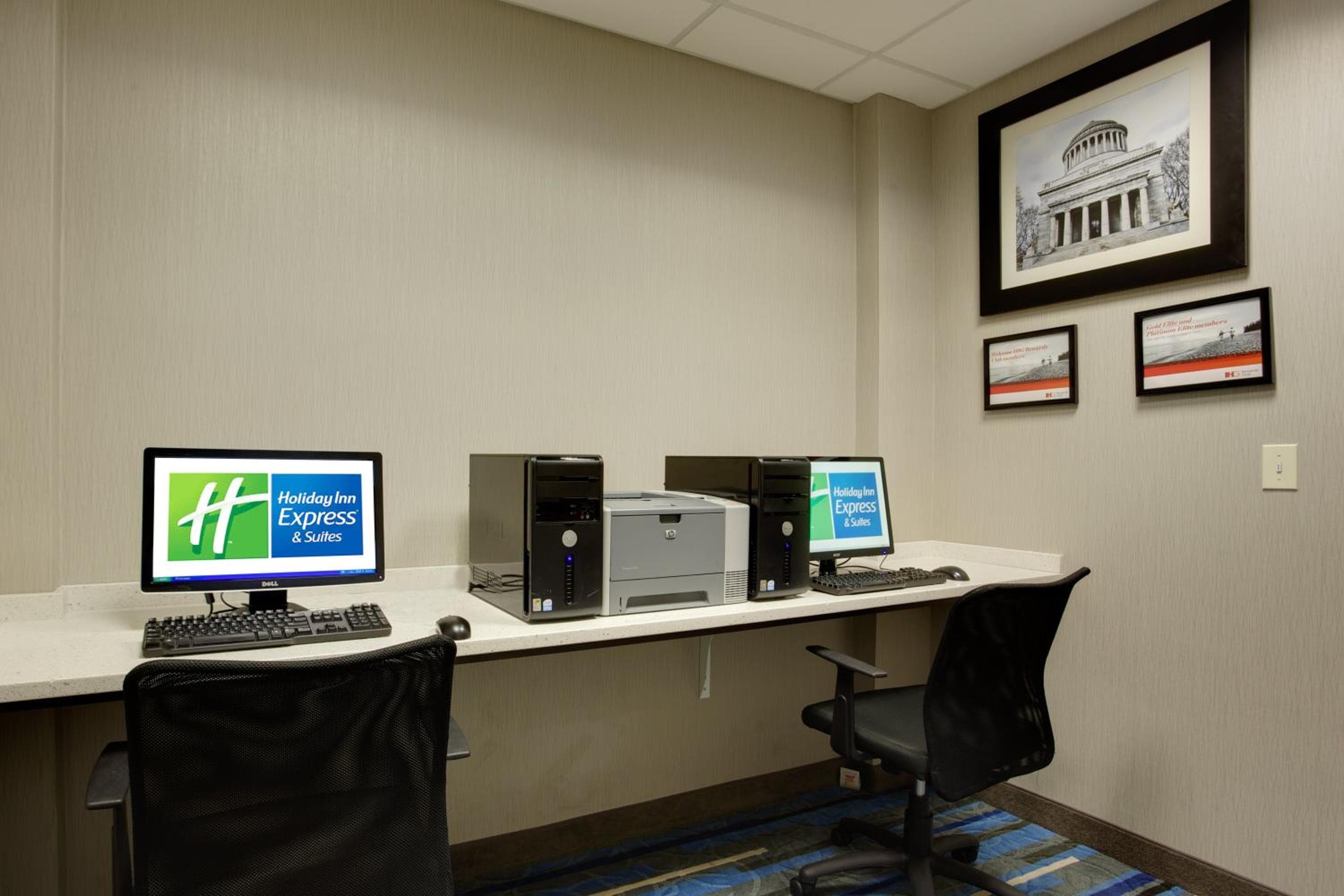 Holiday Inn Express Hotel & Suites Meadowlands Area by IHG
