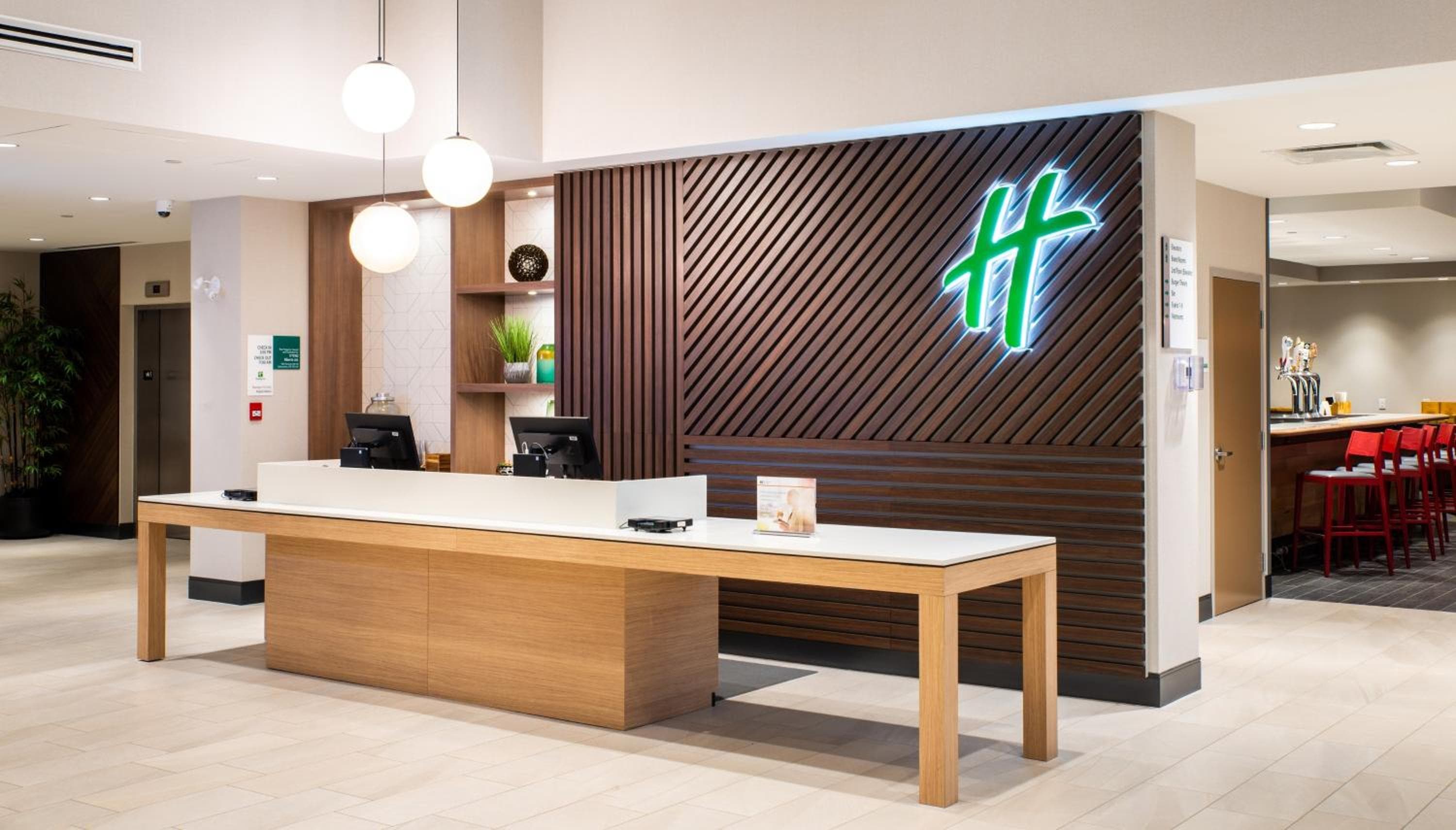 Holiday Inn Edmonton South - Evario Events by IHG