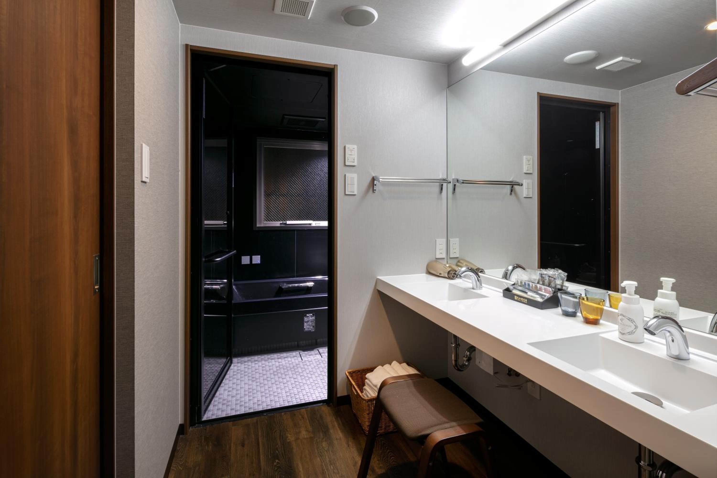 Randor Residential Hotel Kyoto Suites