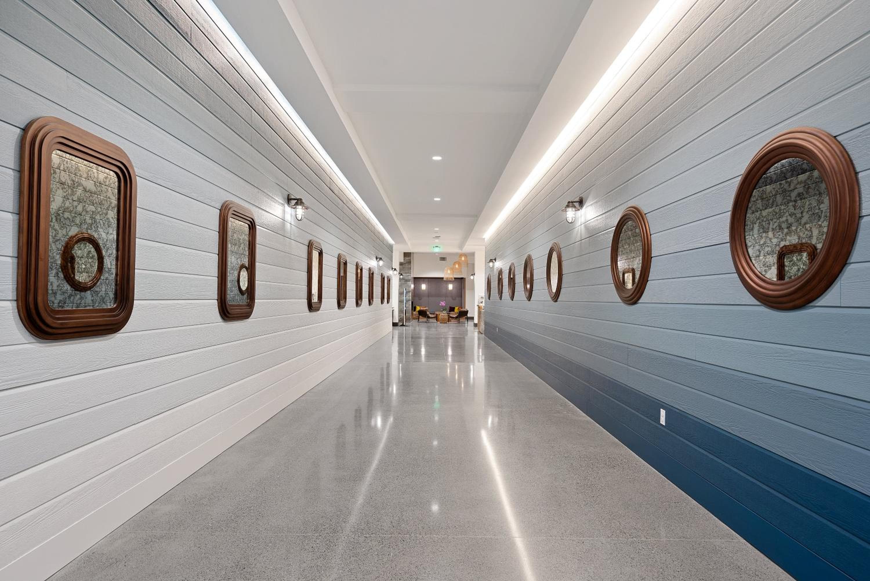 Hotel Indigo Seattle Everett Waterfront Place by IHG