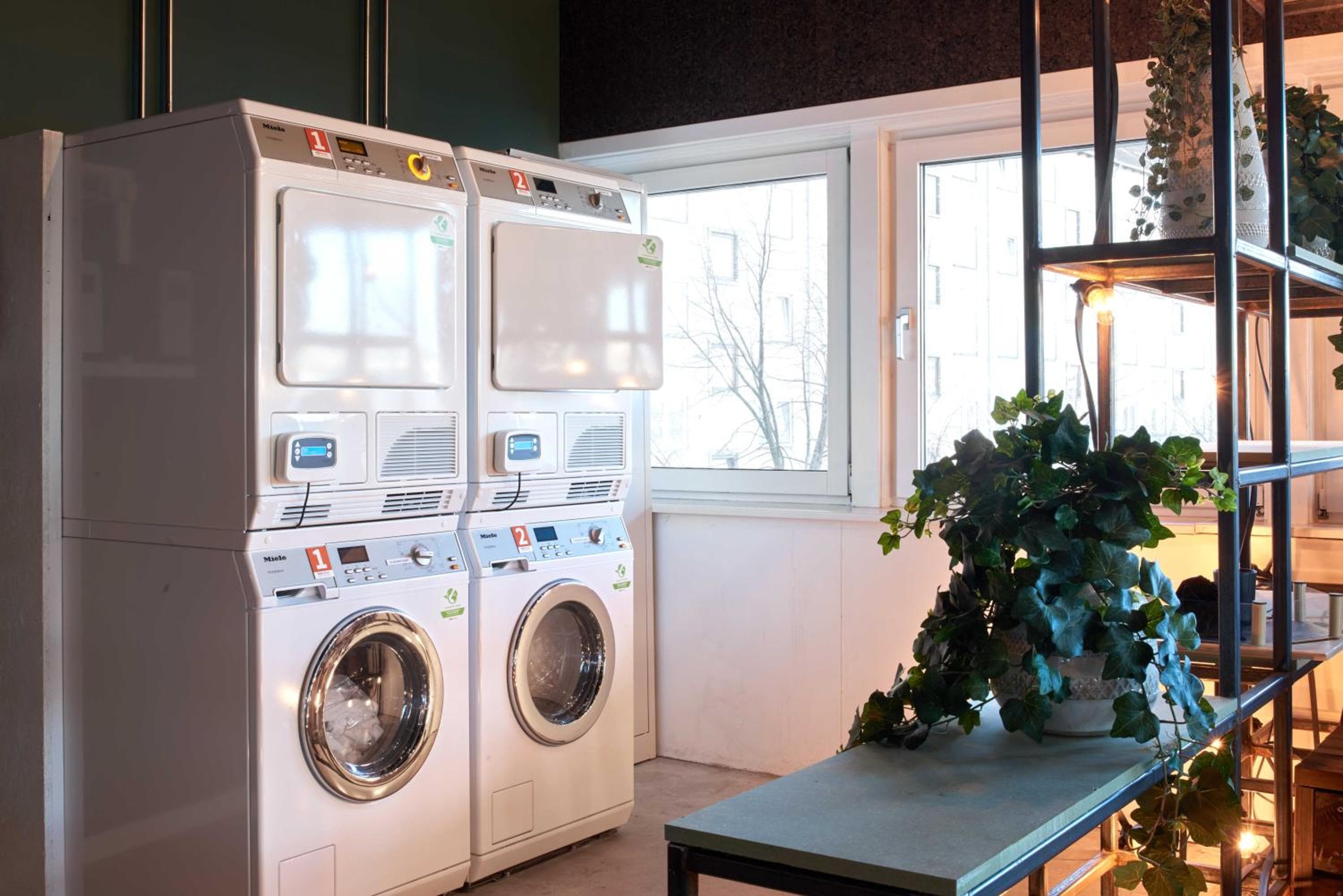 Urban Camper Hostel & Bar
