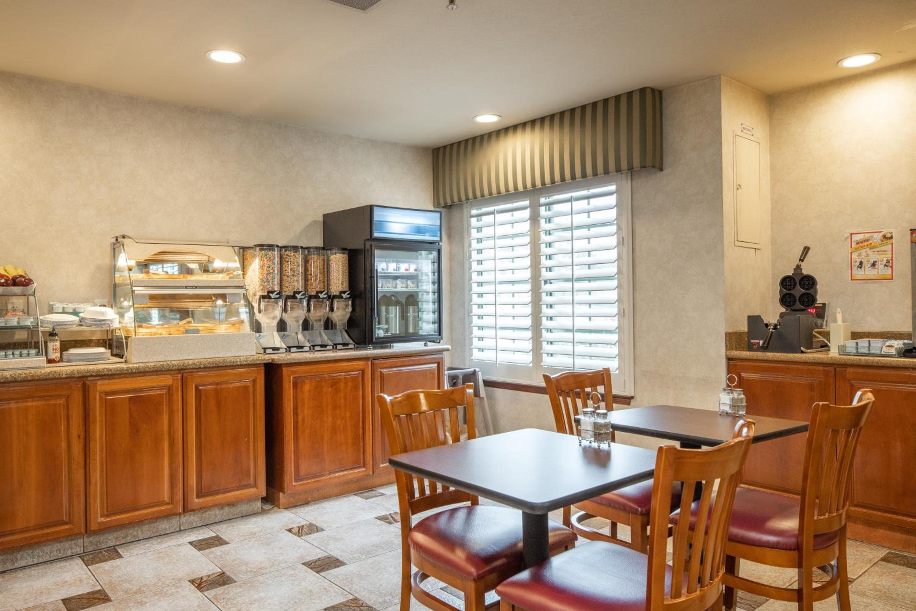 Atherton Park Inn and Suites