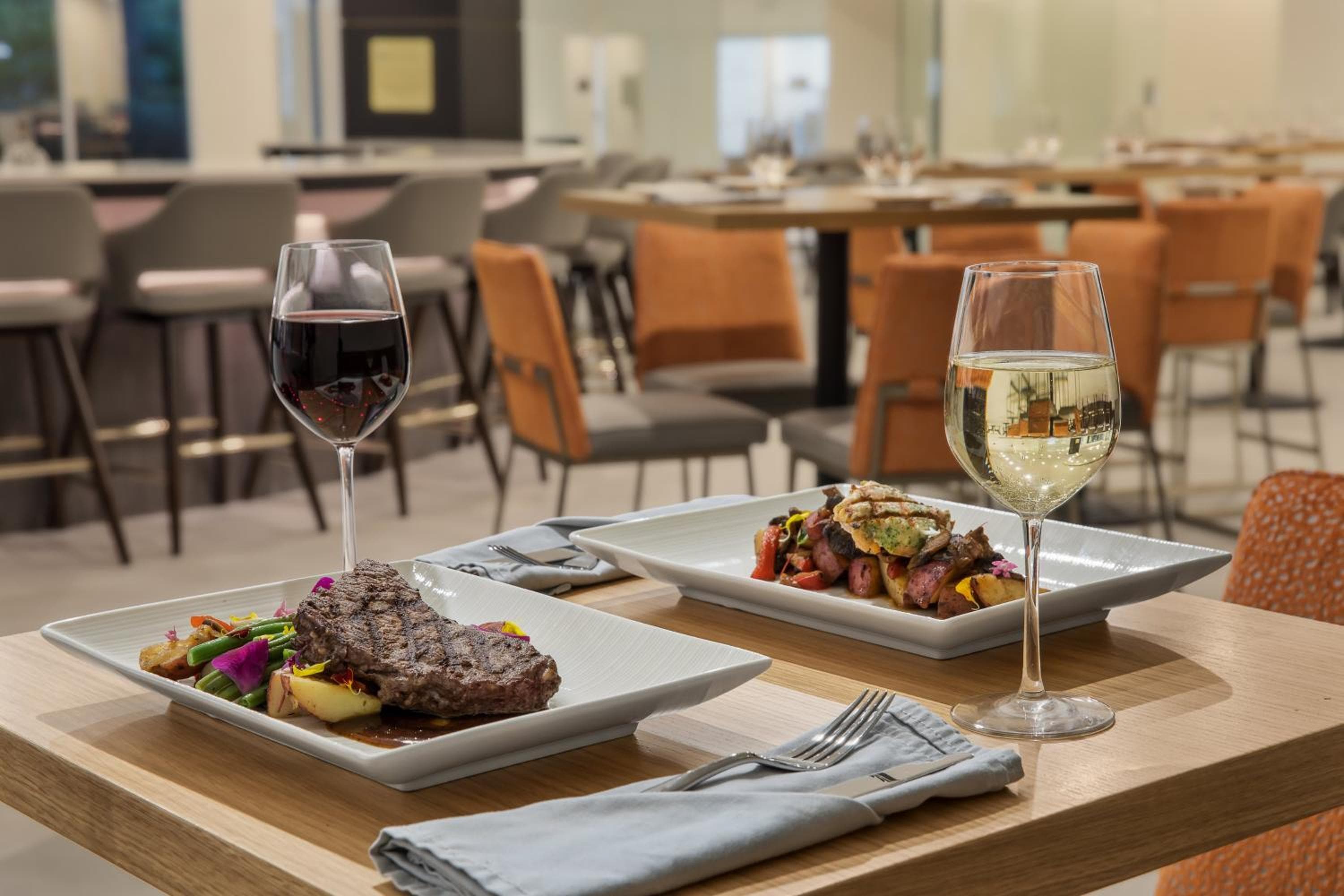 Crowne Plaza Orlando - Lake Buena Vista by IHG