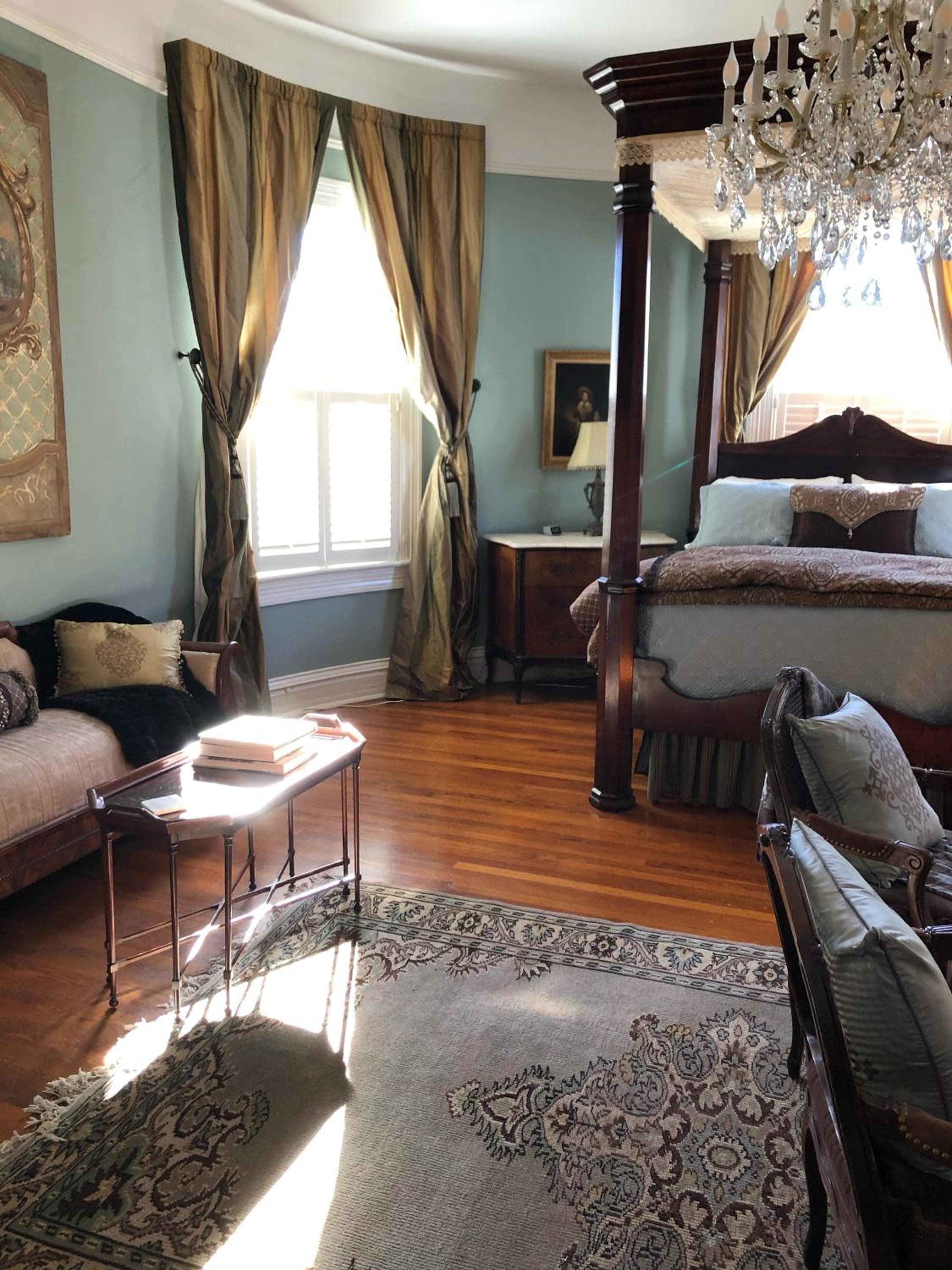 The Twelve Oaks Bed & Breakfast