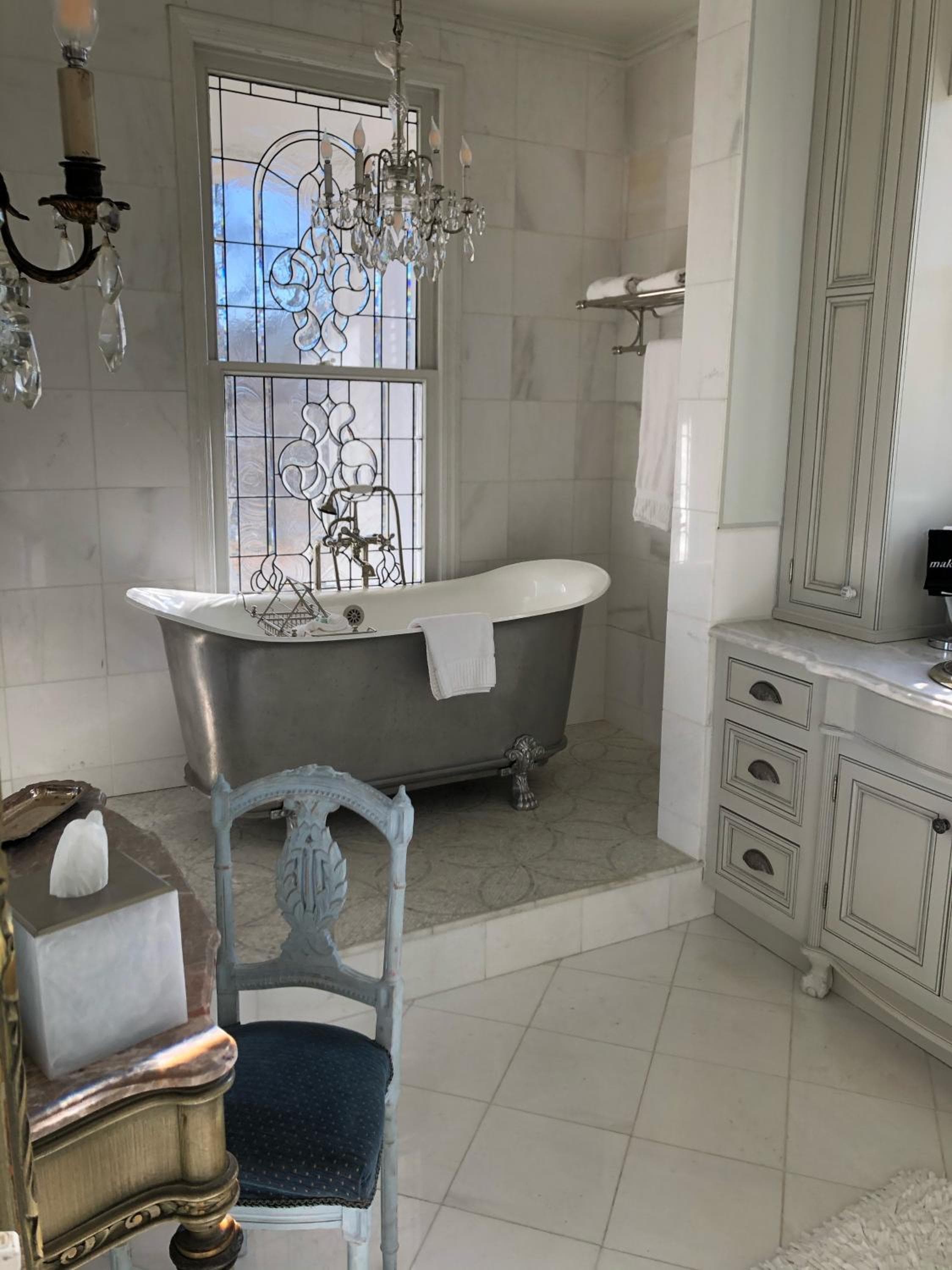 The Twelve Oaks Bed & Breakfast
