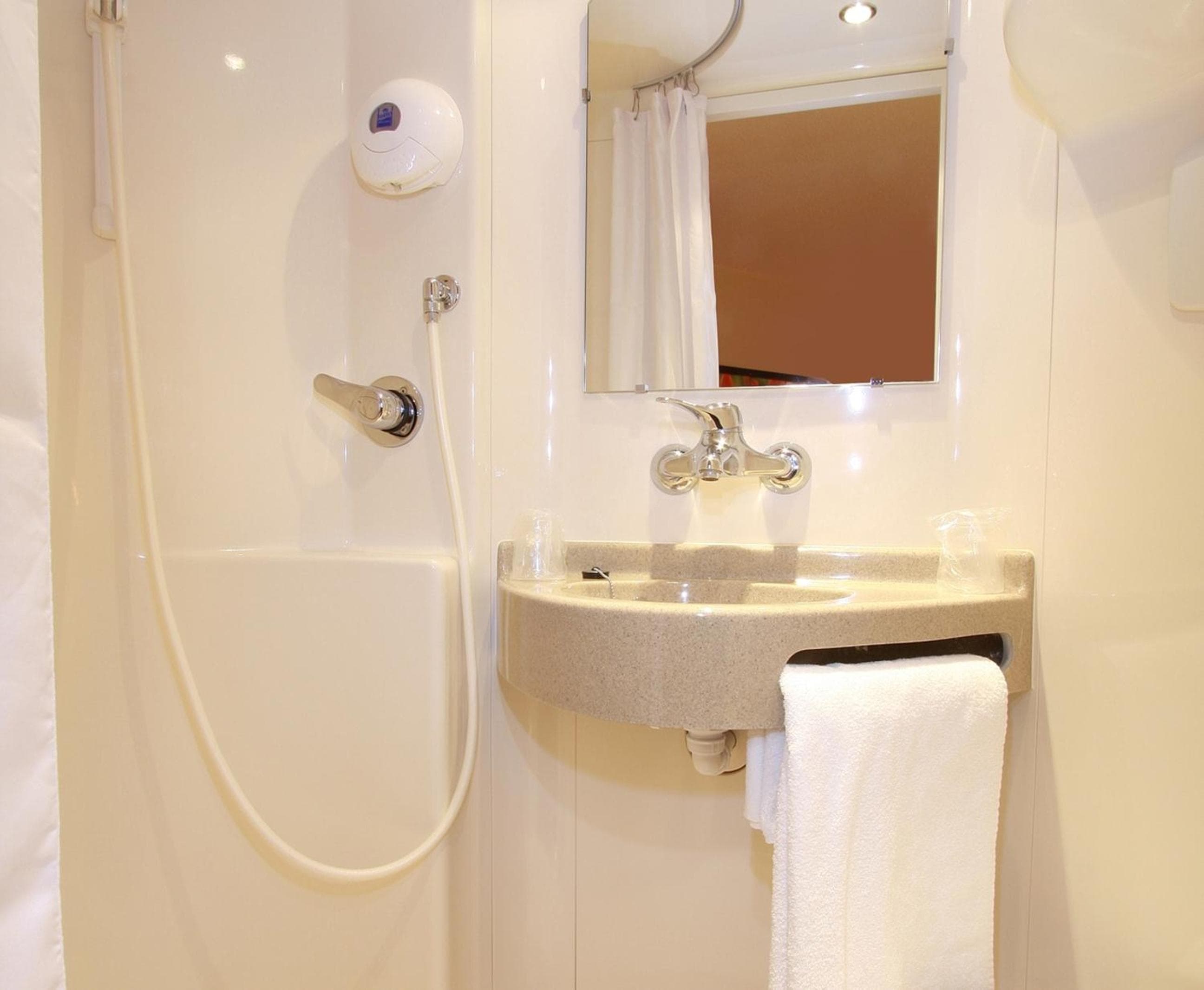 B&B HOTEL Lisieux Parc des Expositions