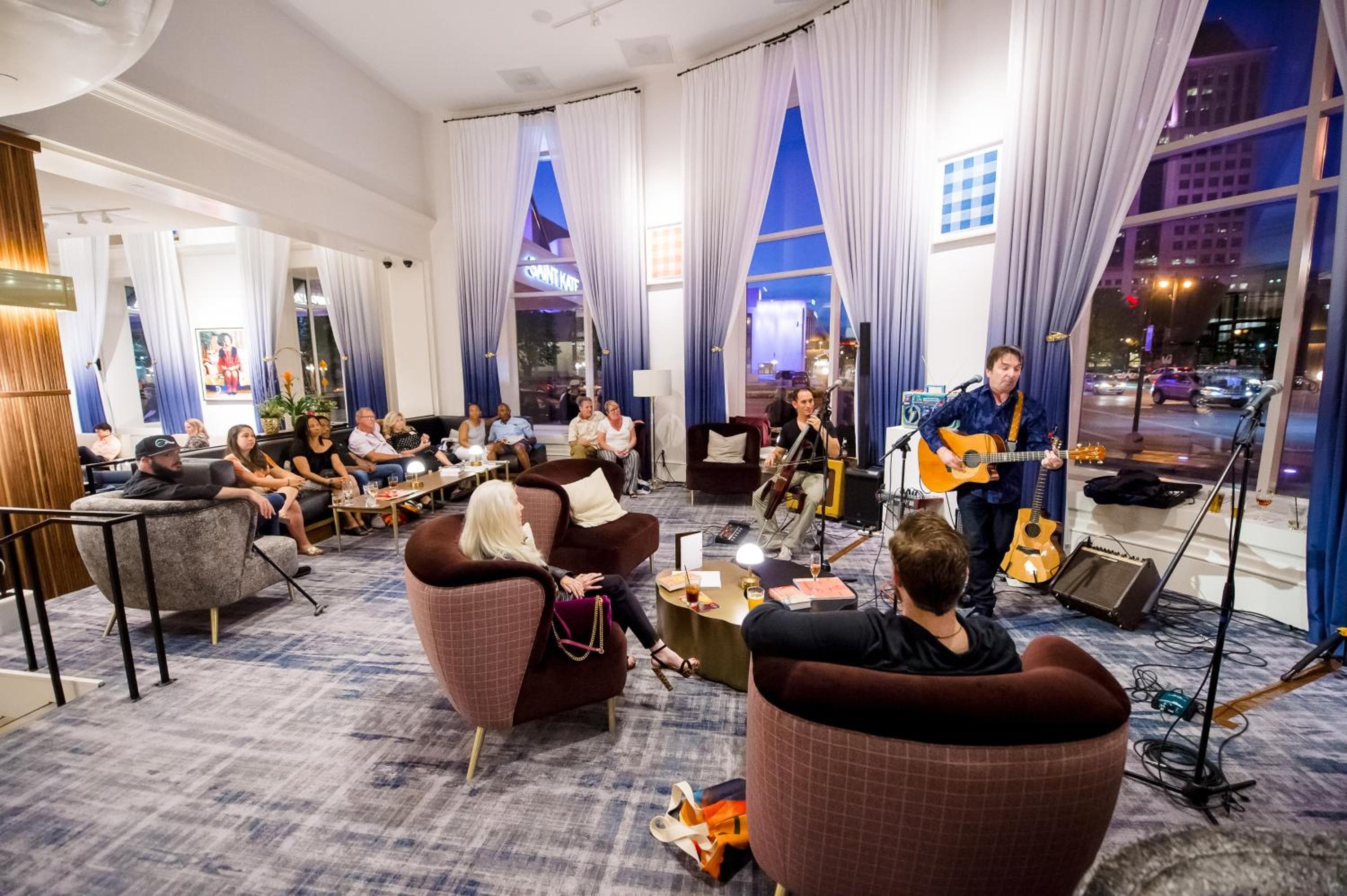 Saint Kate - The Arts Hotel