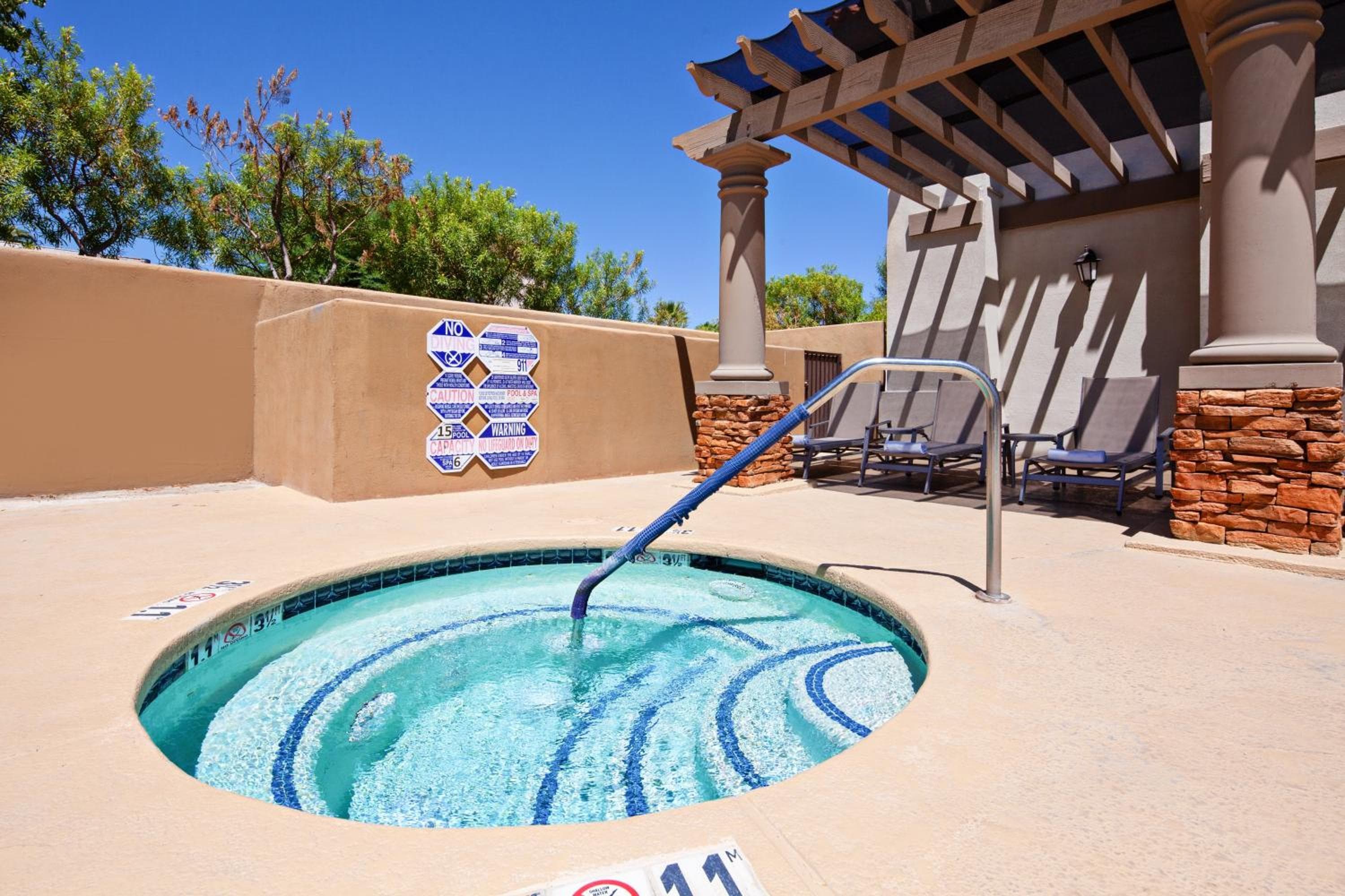 Holiday Inn Express & Suites Rancho Mirage - Palm Spgs Area by IHG