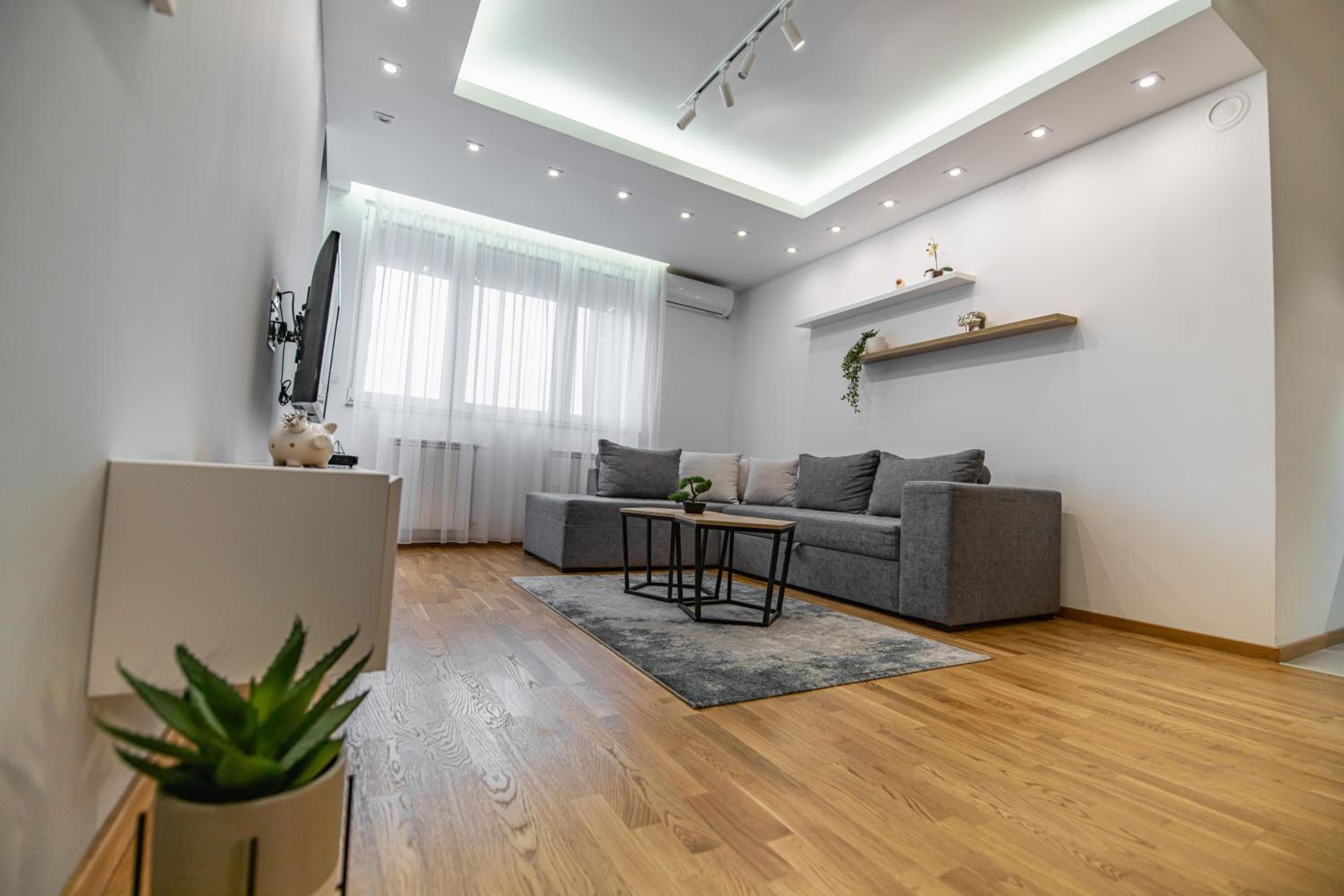 Arena BIG Luxury Apartments with free parking