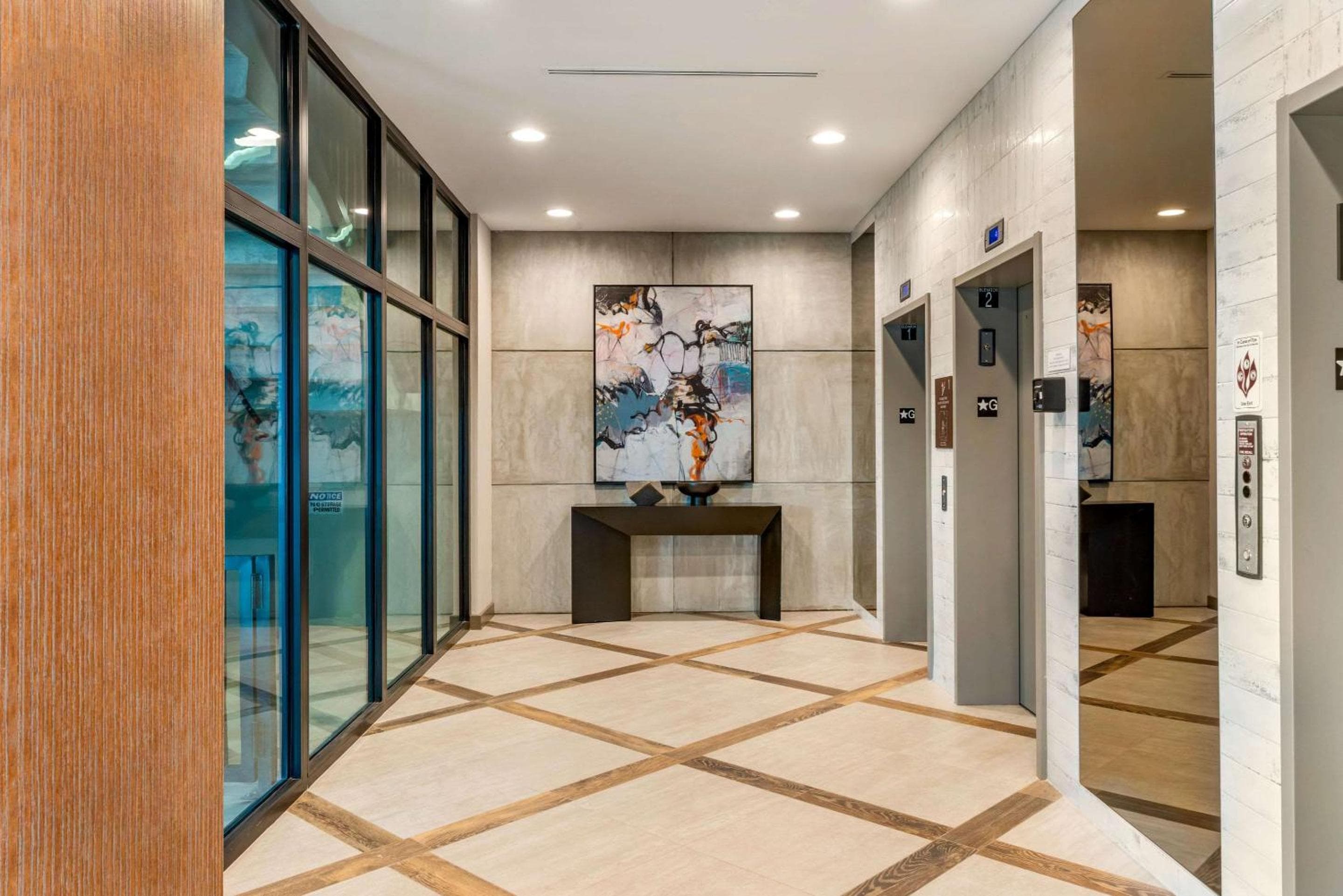 Comfort Inn & Suites Miami International Airport