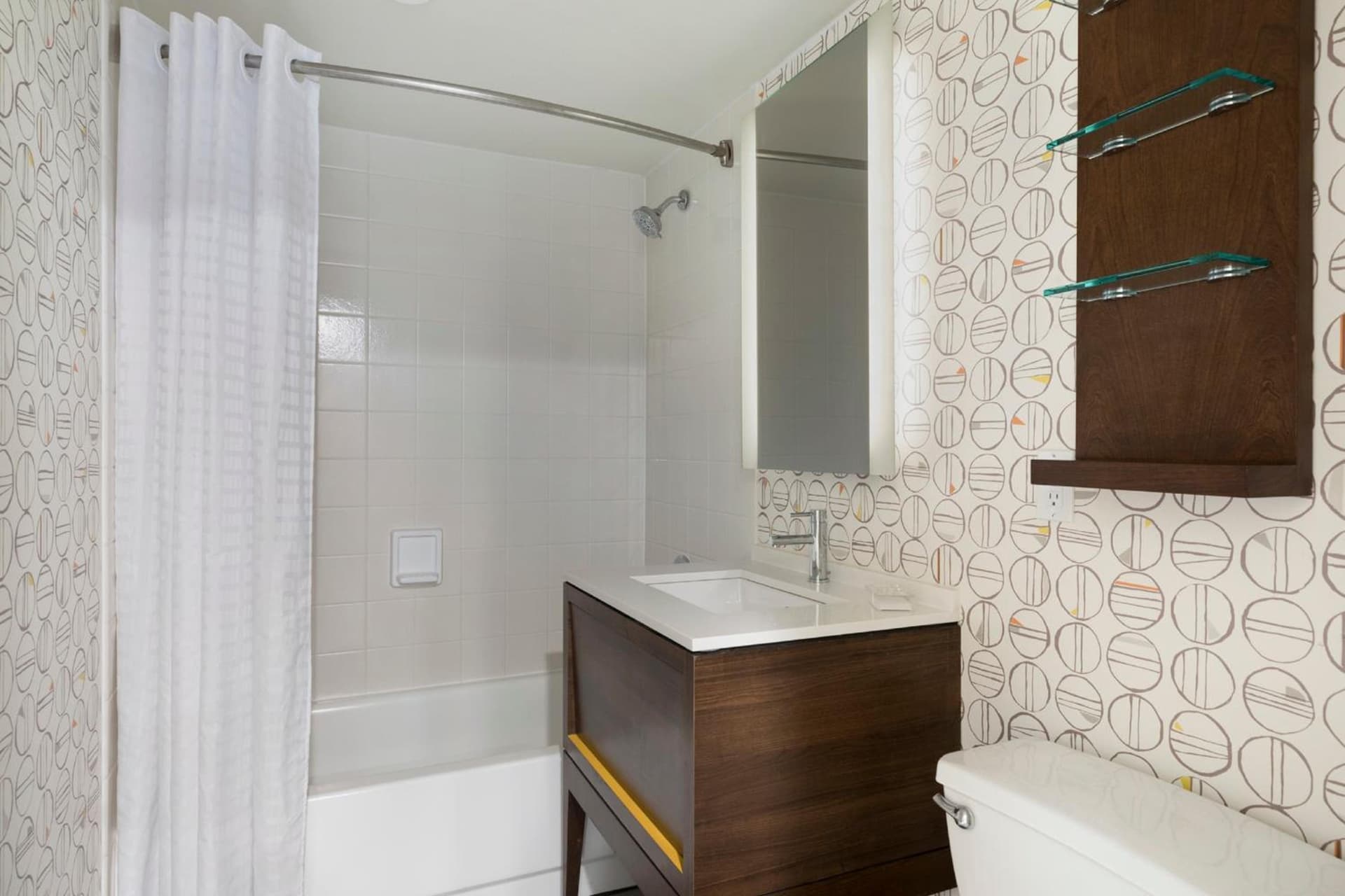 Holiday Inn - Bloomington W MSP Airport Area by IHG
