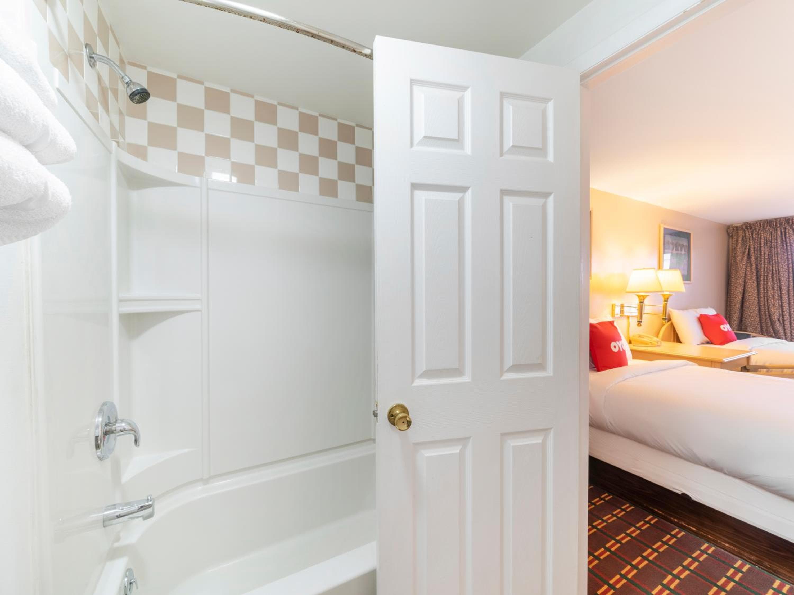OYO Hotel Starlite Seneca Falls