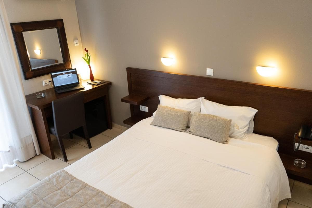HOTEL HILL