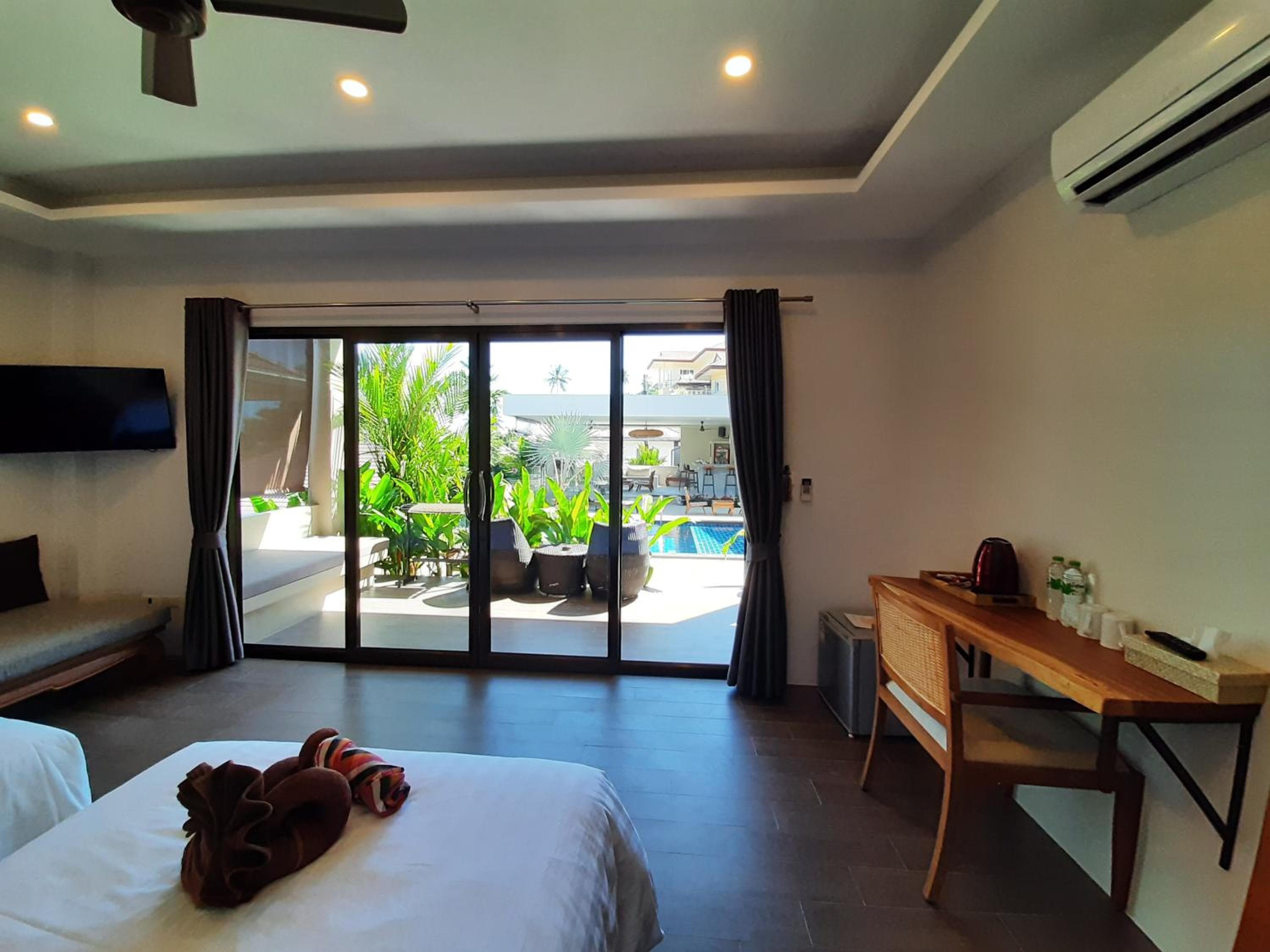 hotel room