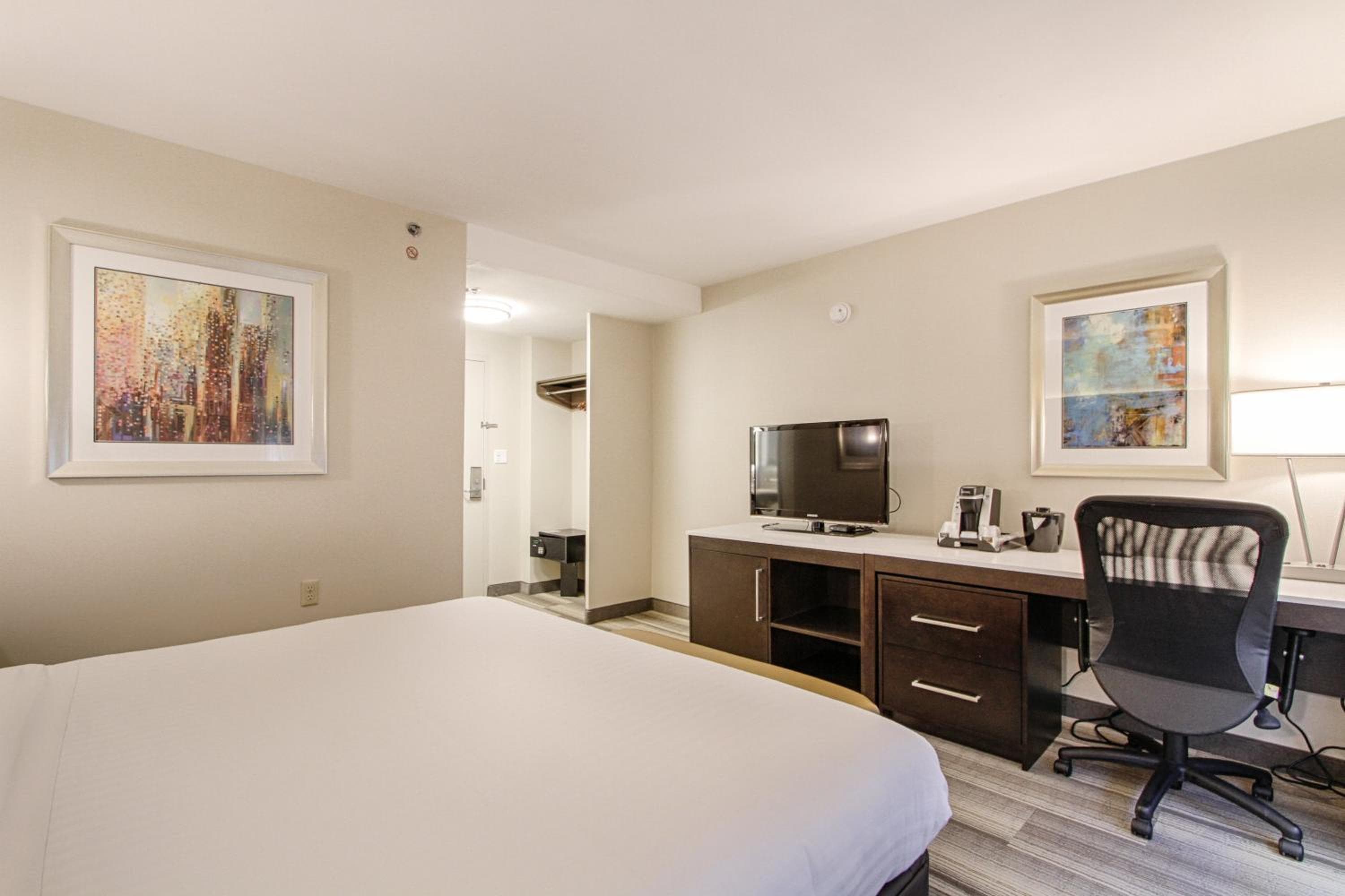 Holiday Inn Express - Downtown San Diego by IHG