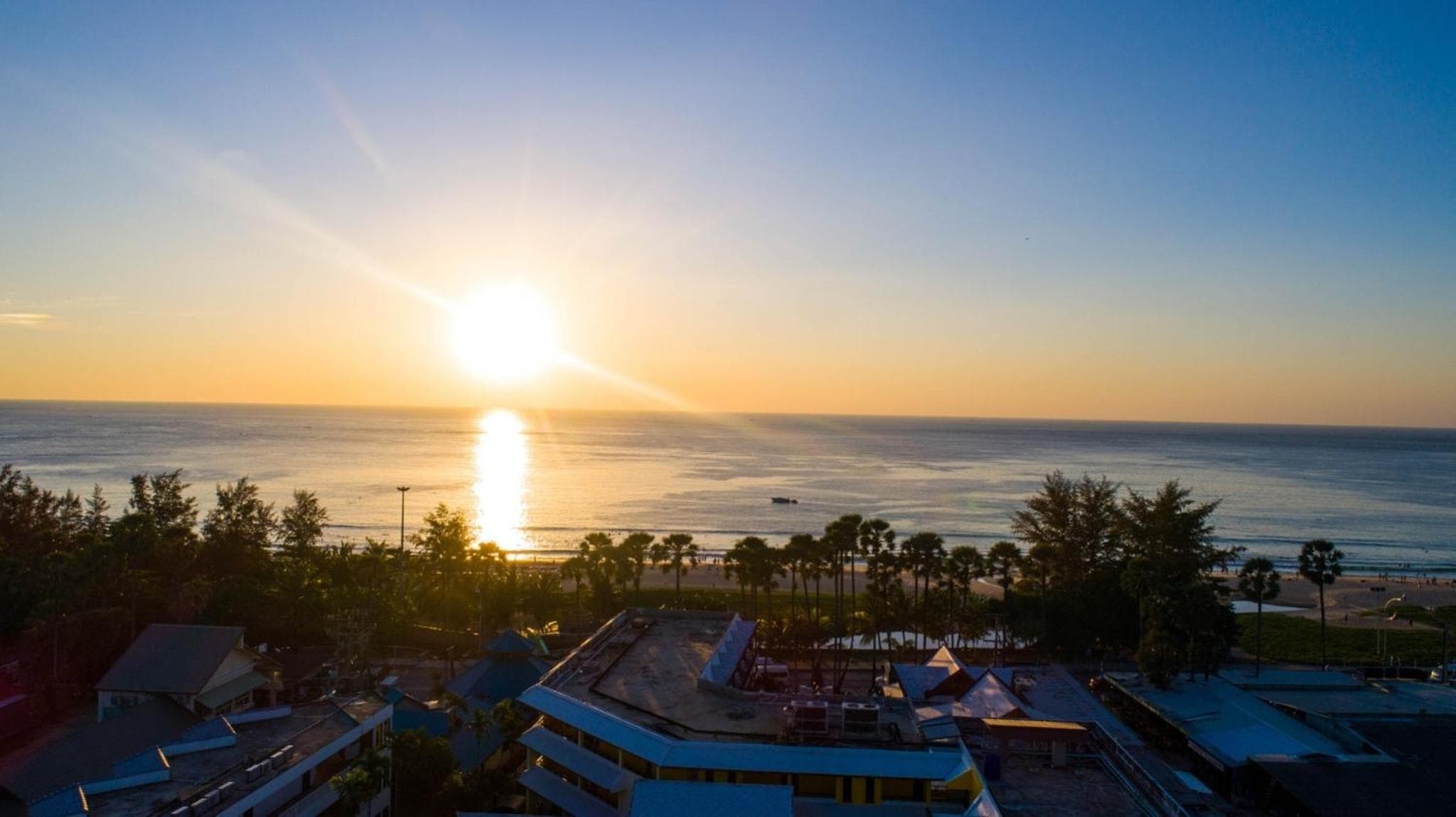 Woraburi Phuket Resort & Spa