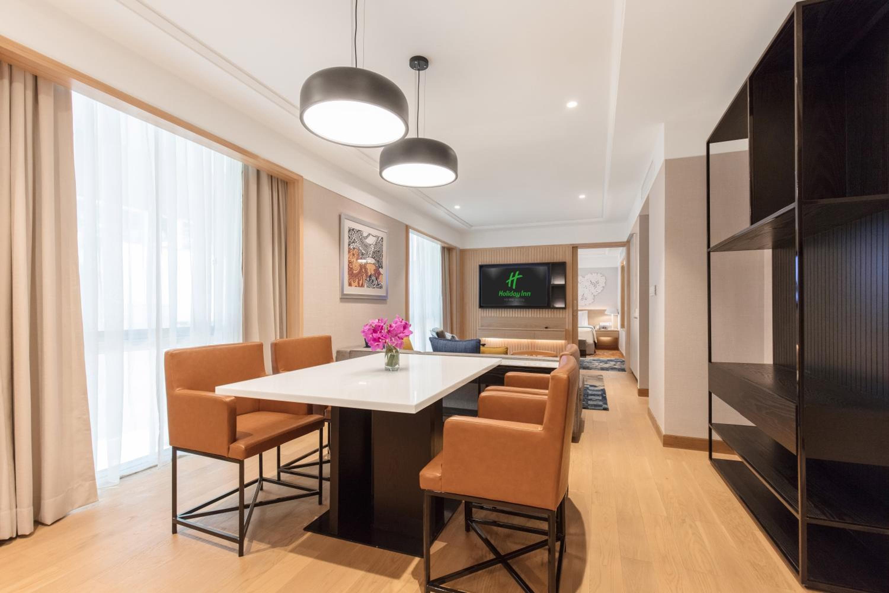 Holiday Inn Bangkok by IHG