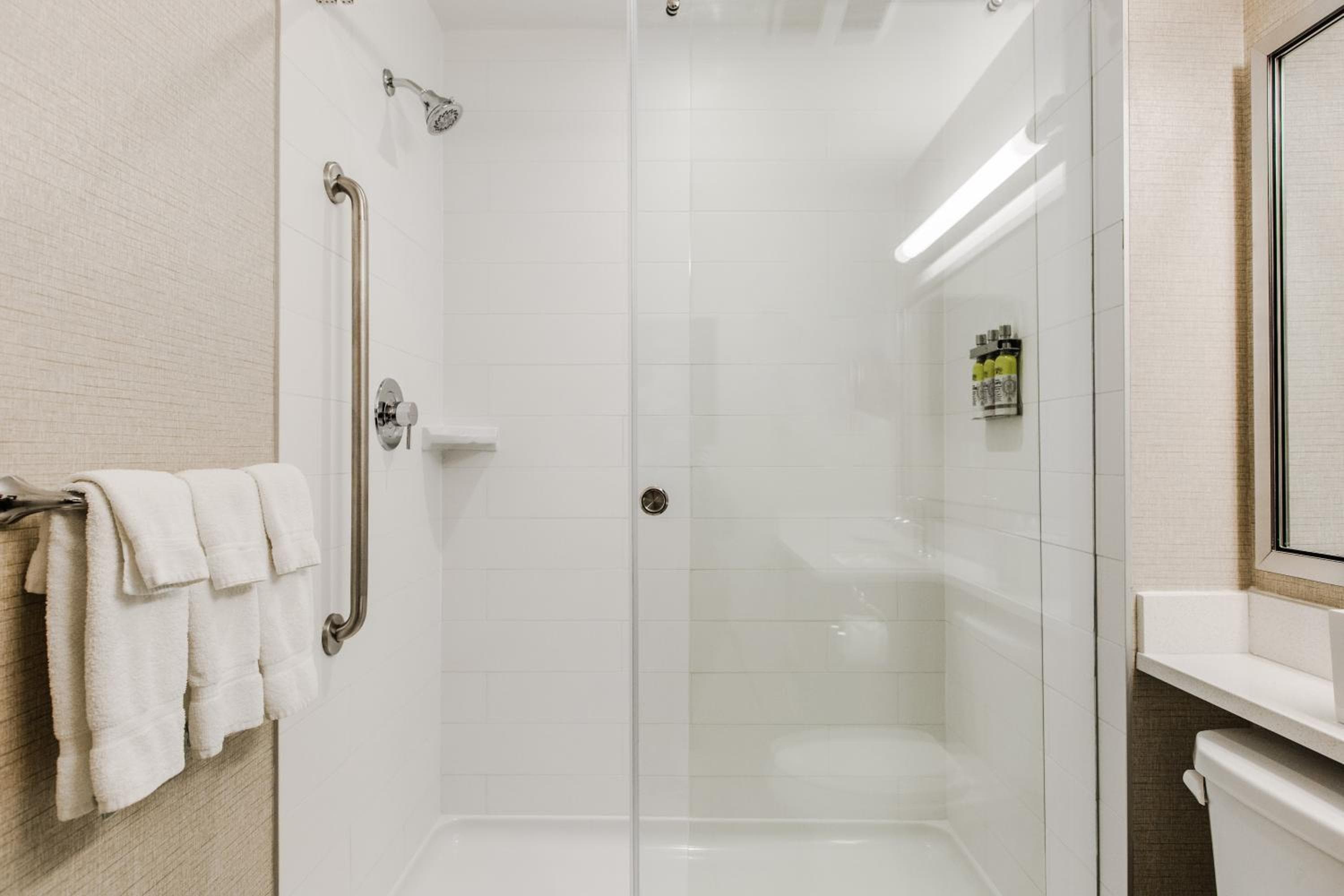 Candlewood Suites West Edmonton - Mall Area by IHG