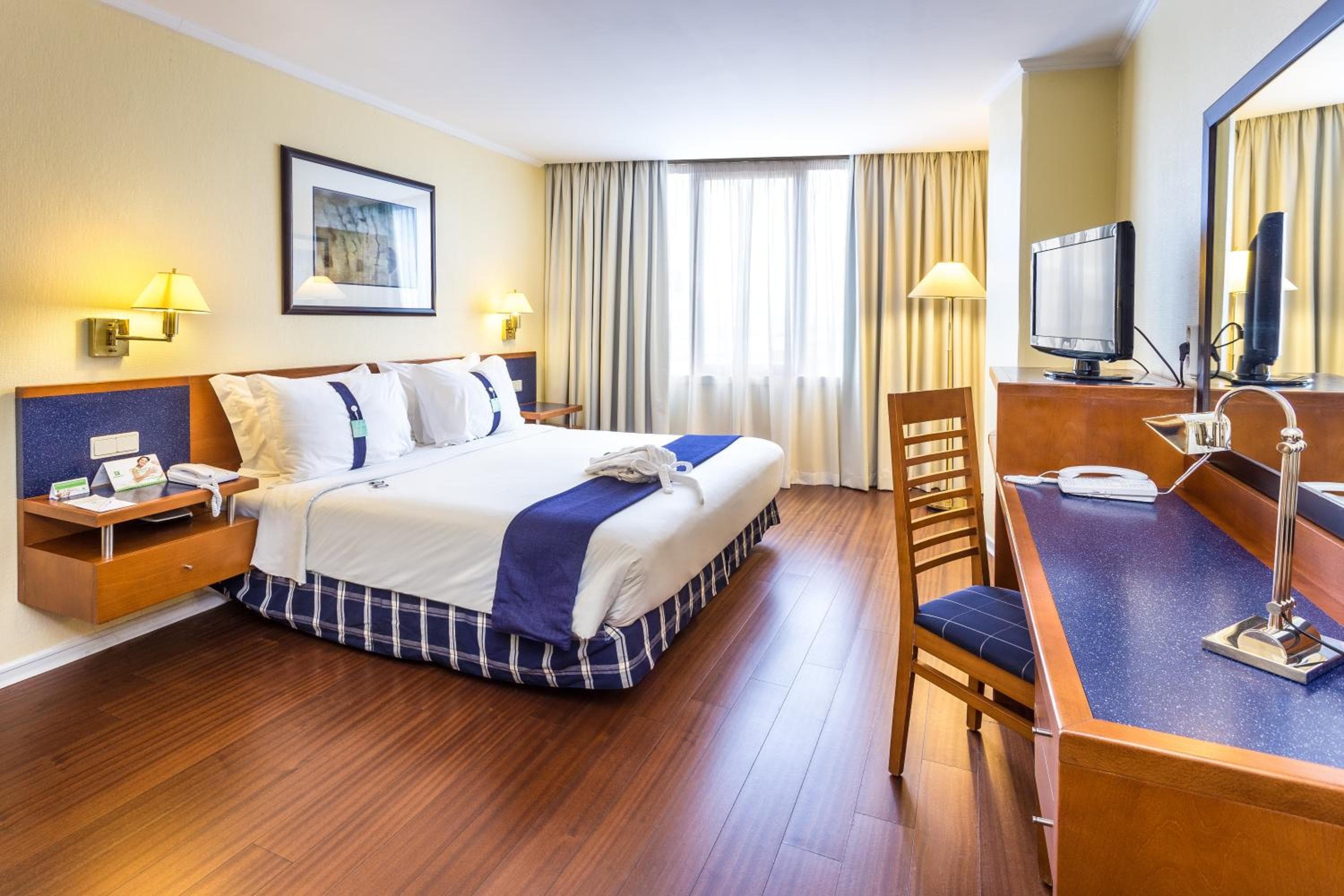 Holiday Inn Lisbon by IHG