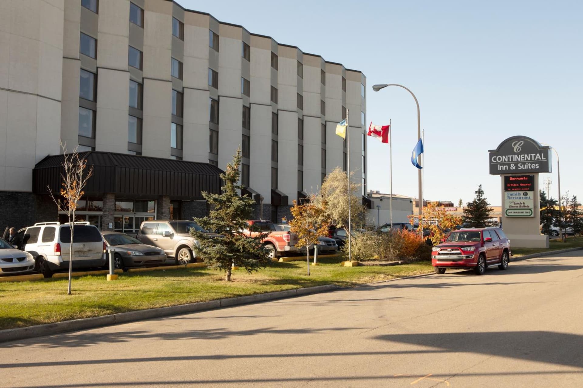 Continental Inn & Suites