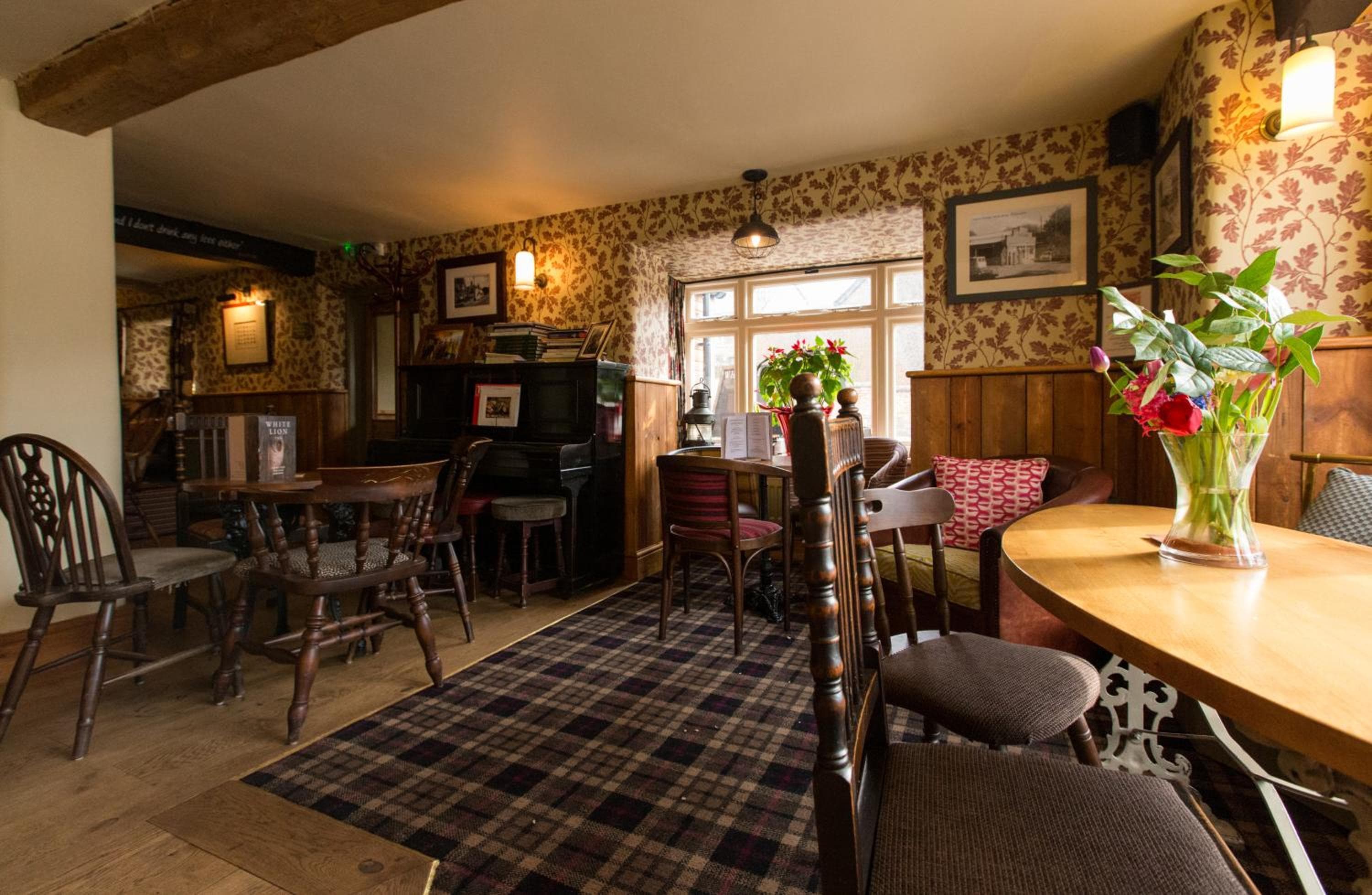 The White Lion Inn