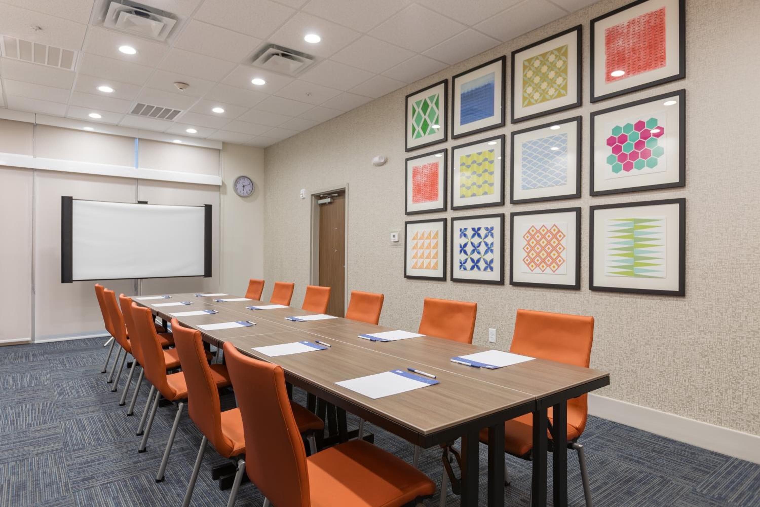 Holiday Inn Express & Suites - San Marcos South by IHG